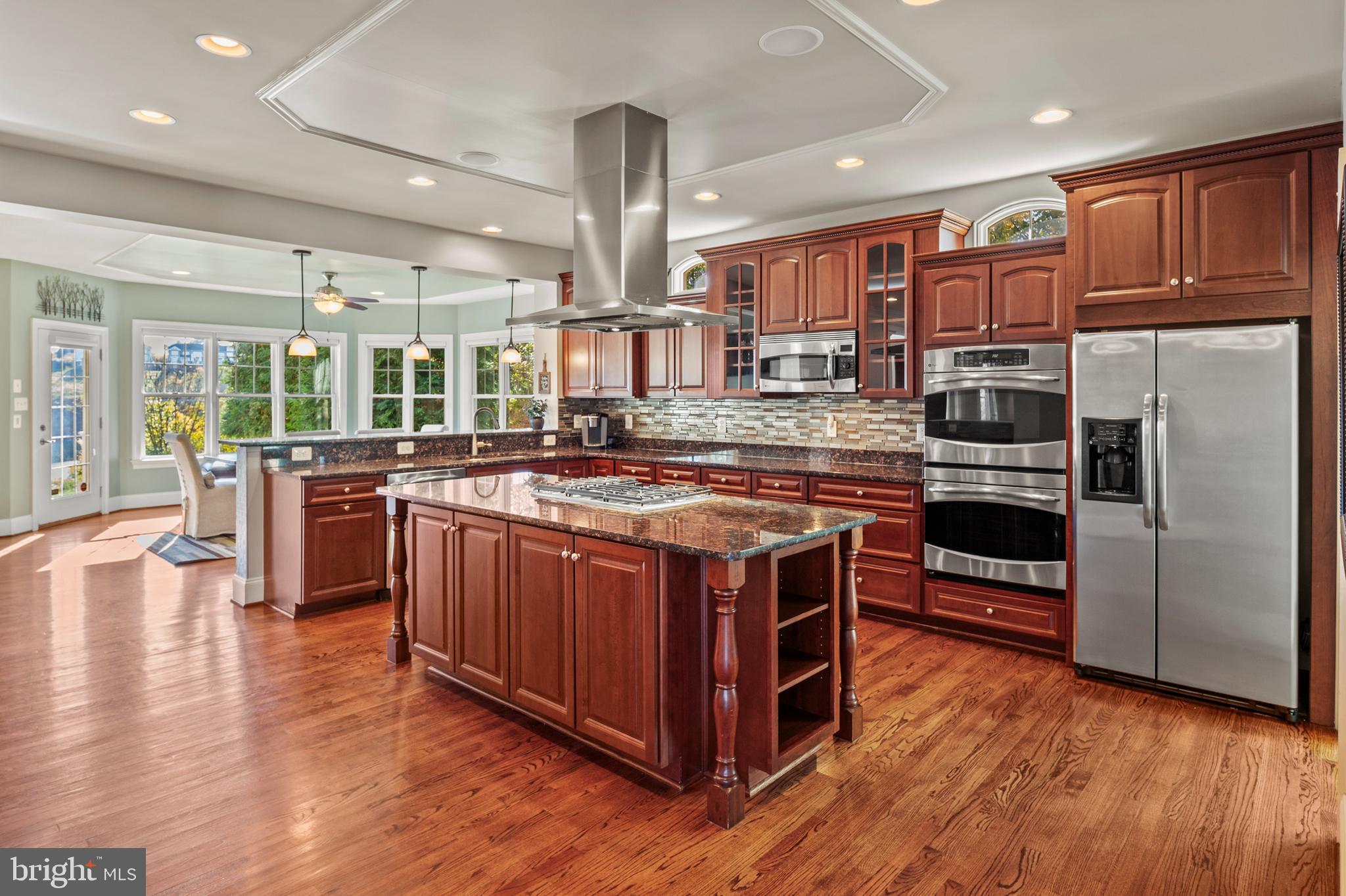 STONE LAKE - Residential