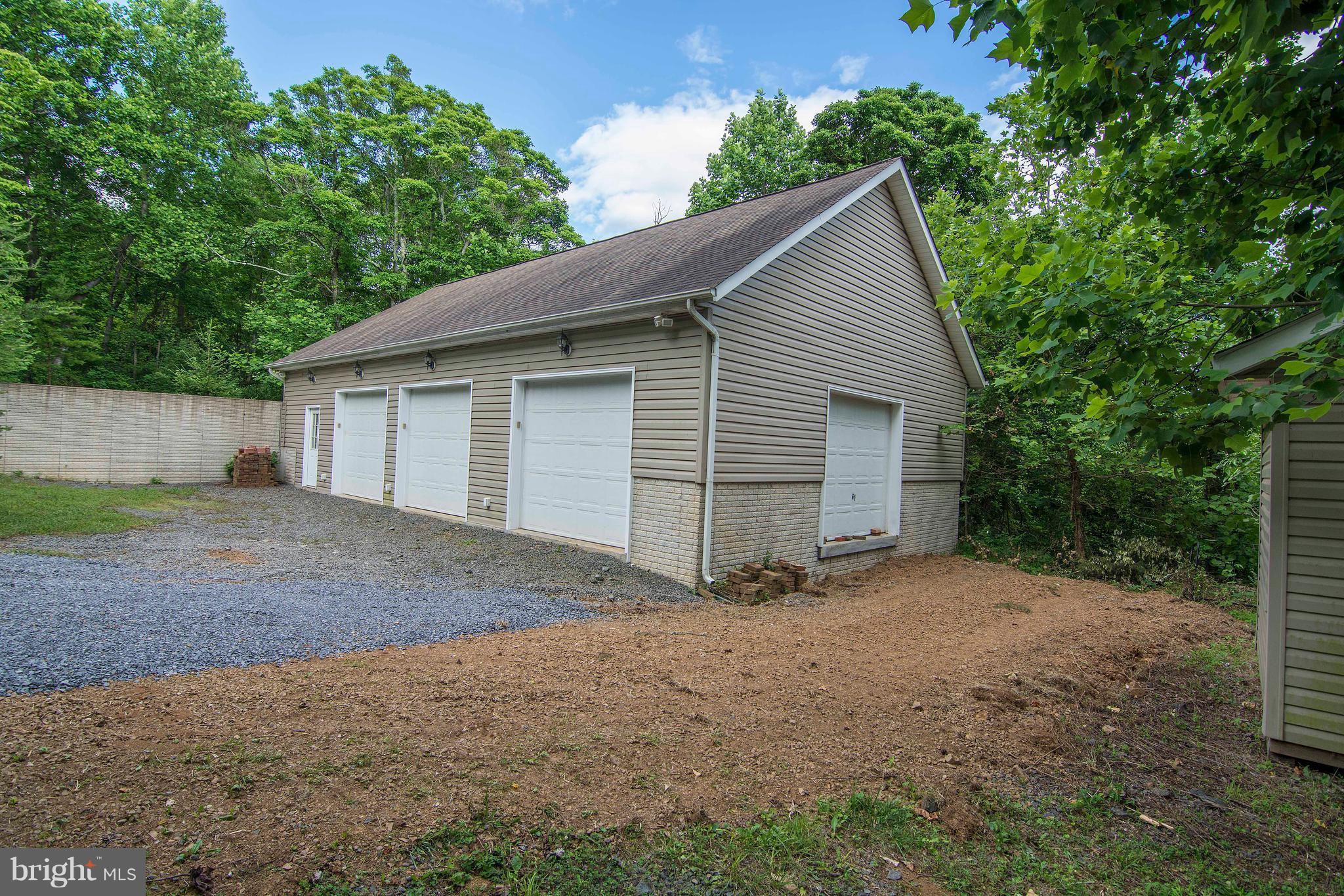 THE RIDGES - Residential