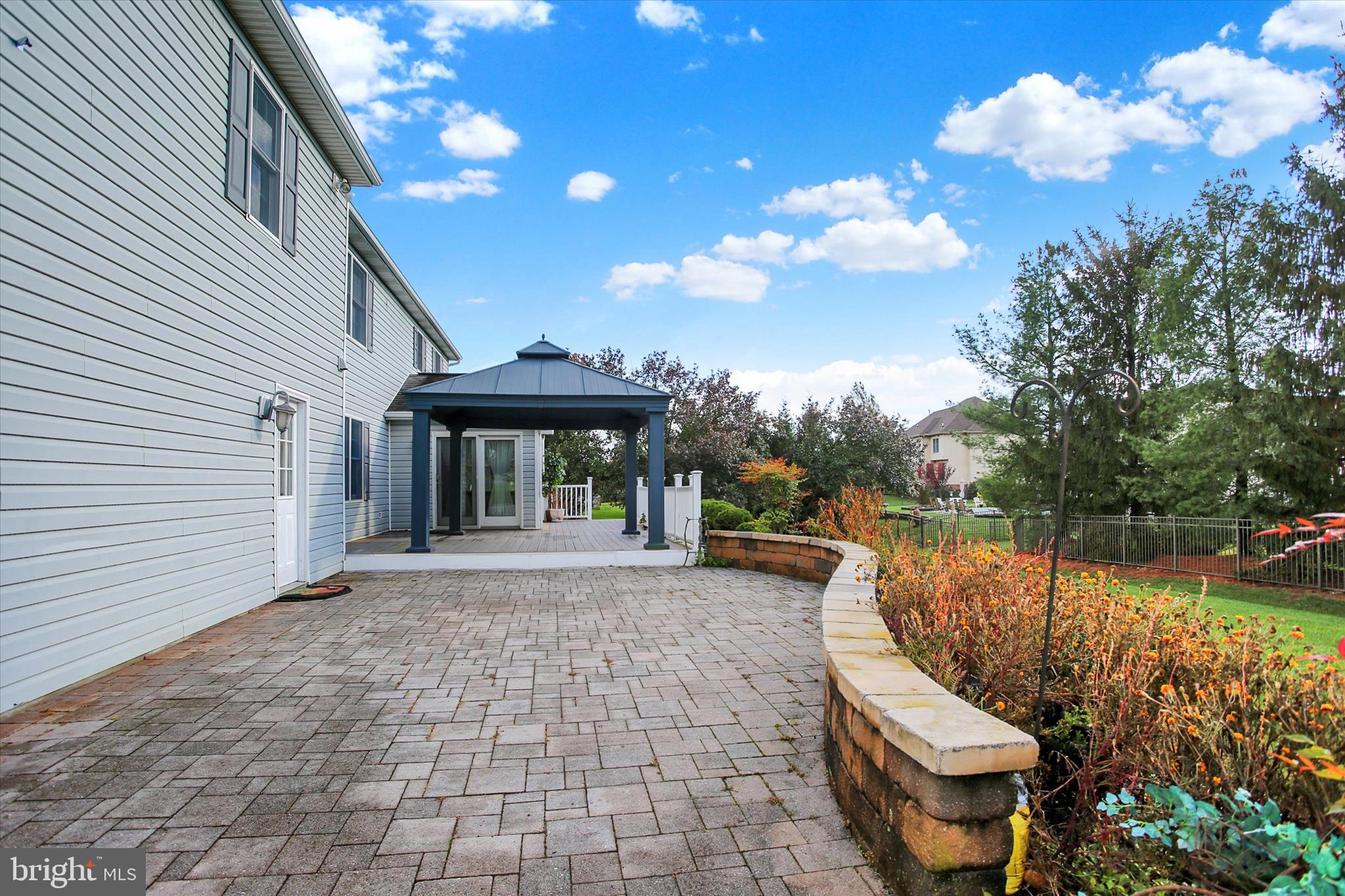 WINDMERE - Residential