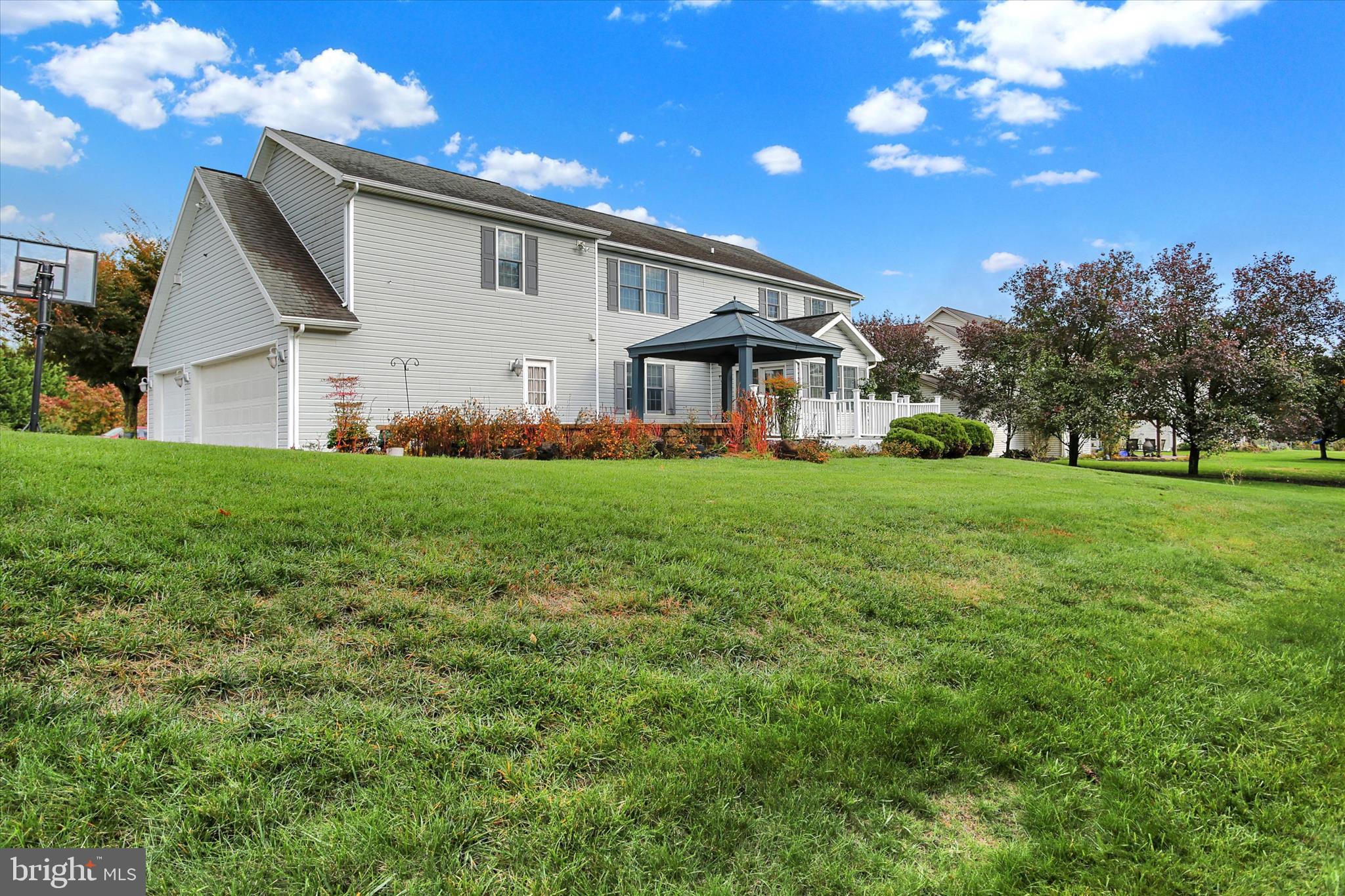 WINDMERE - Residential