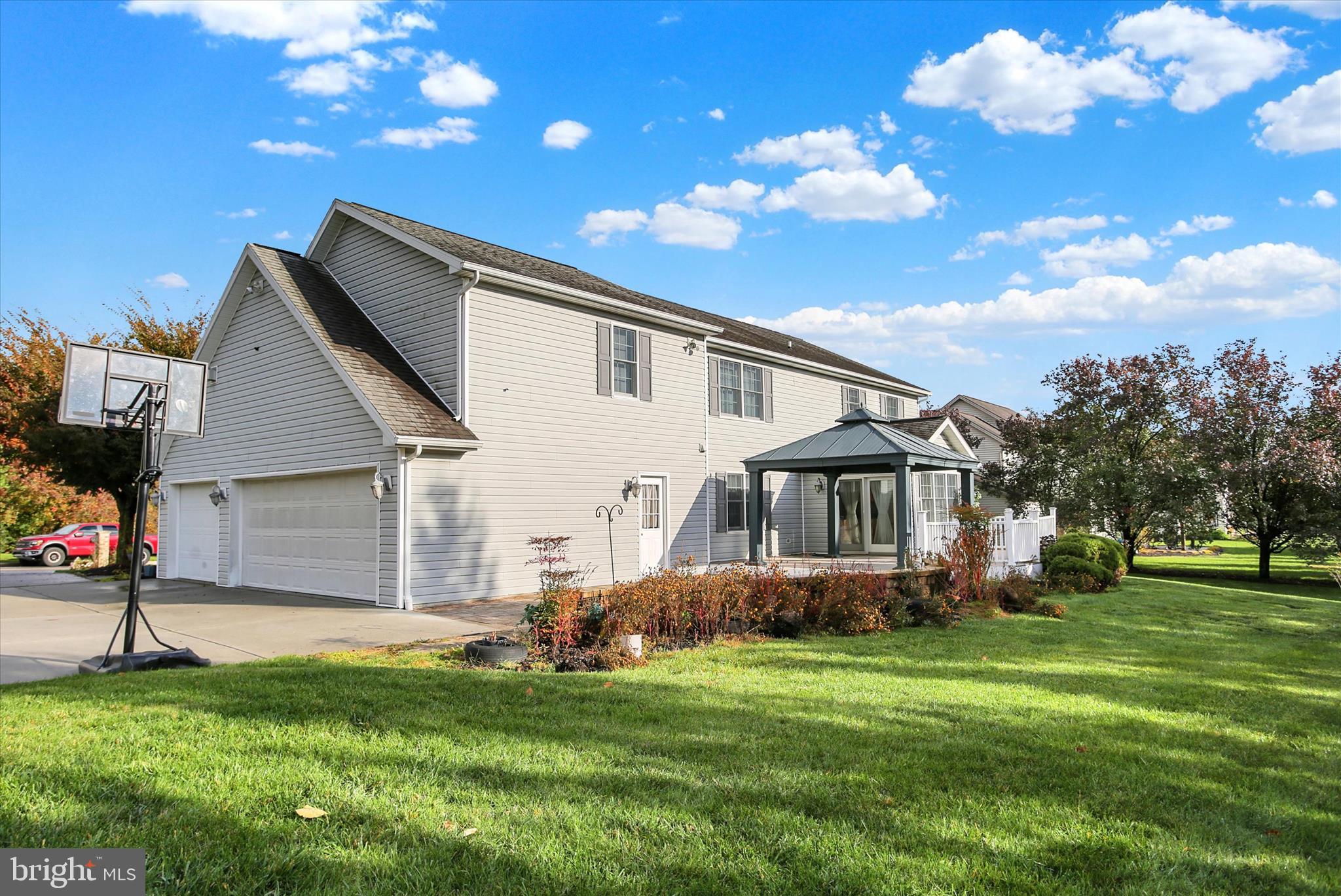 WINDMERE - Residential