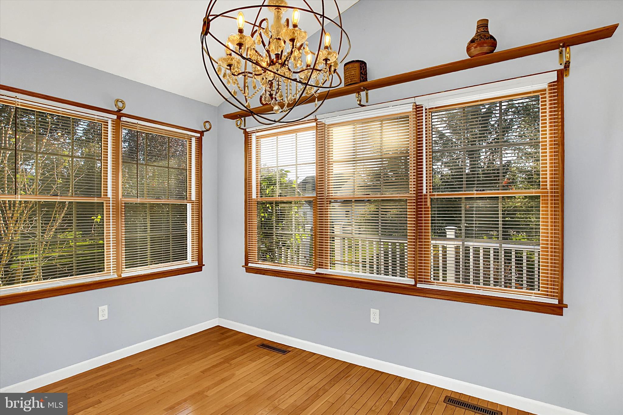 WINDMERE - Residential