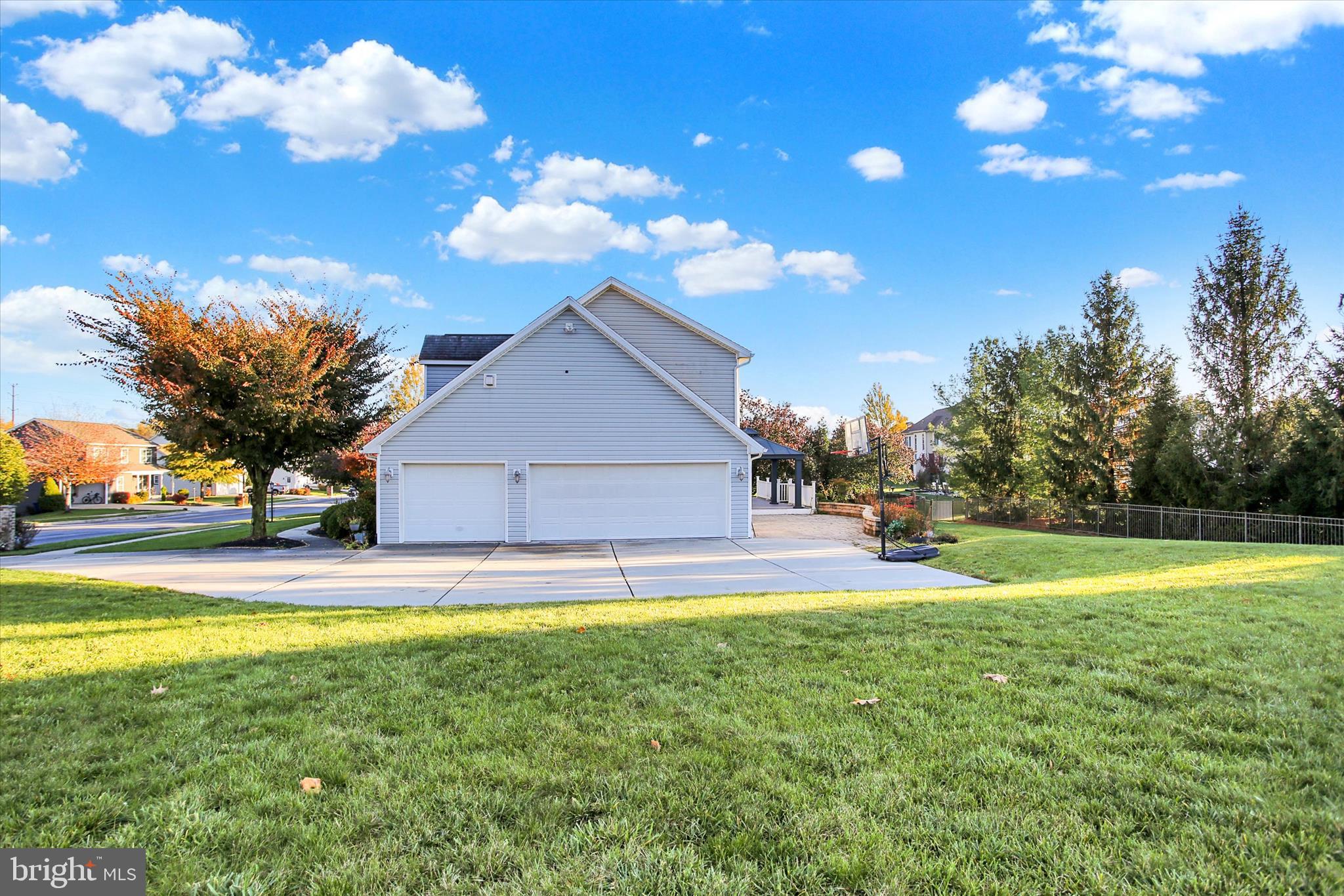 WINDMERE - Residential