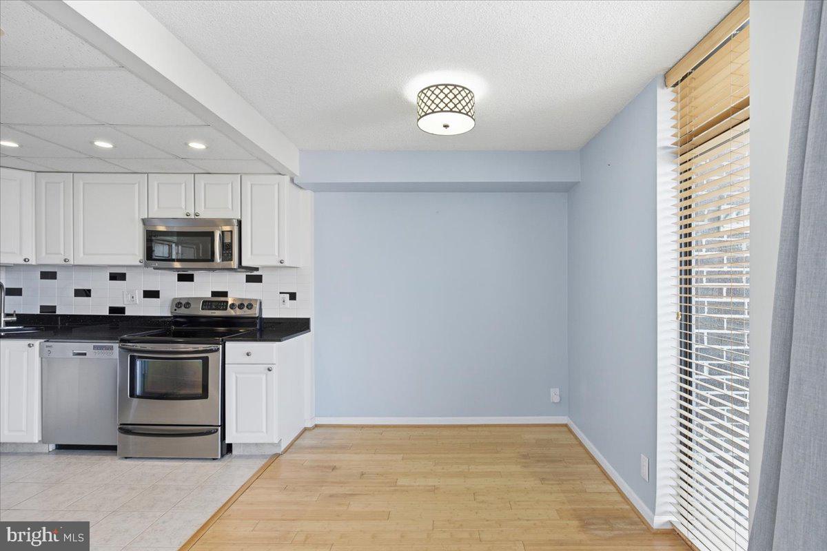 1401 N RHODES STREET 503