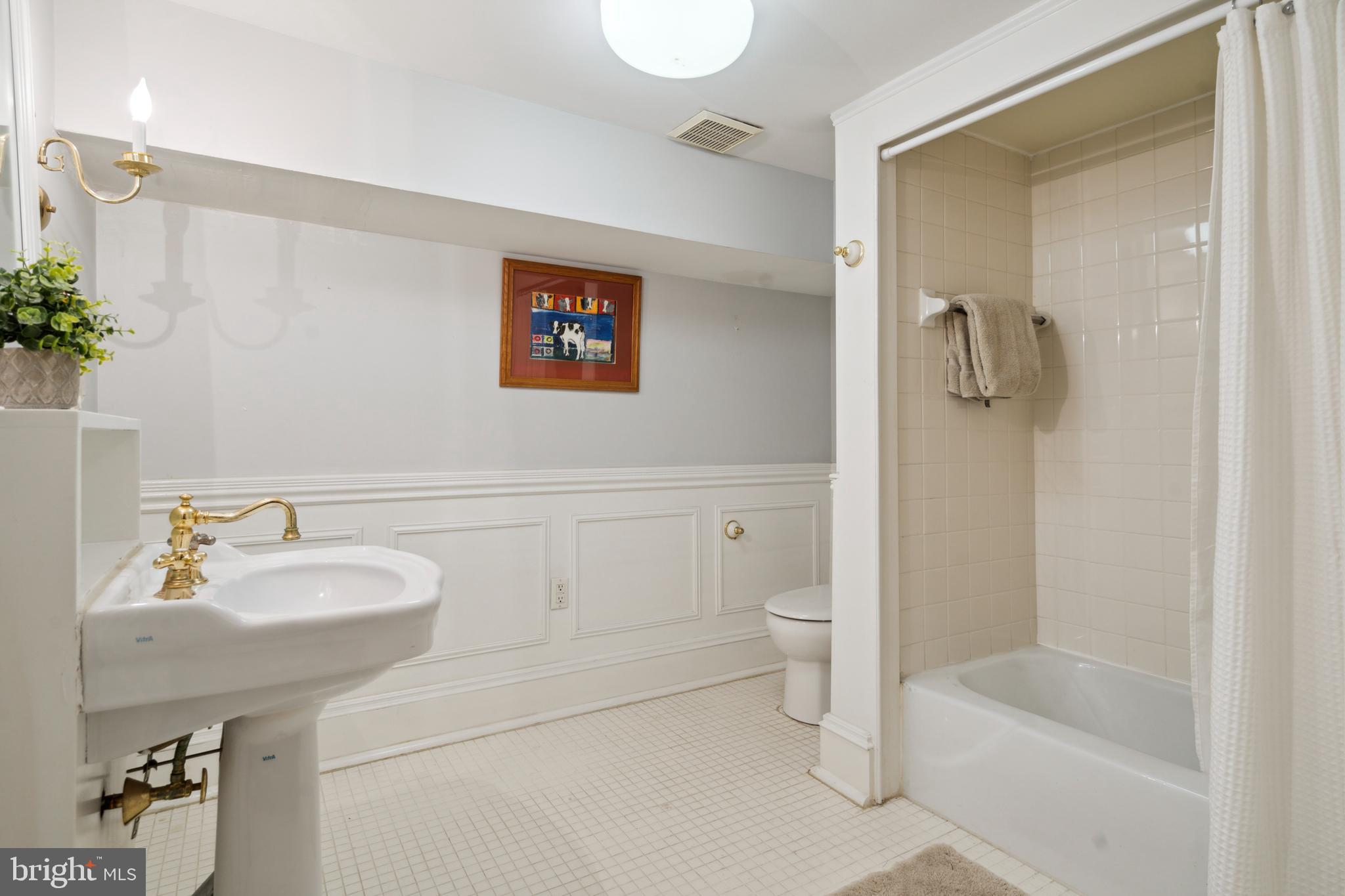 SOCIETY HILL - Residential