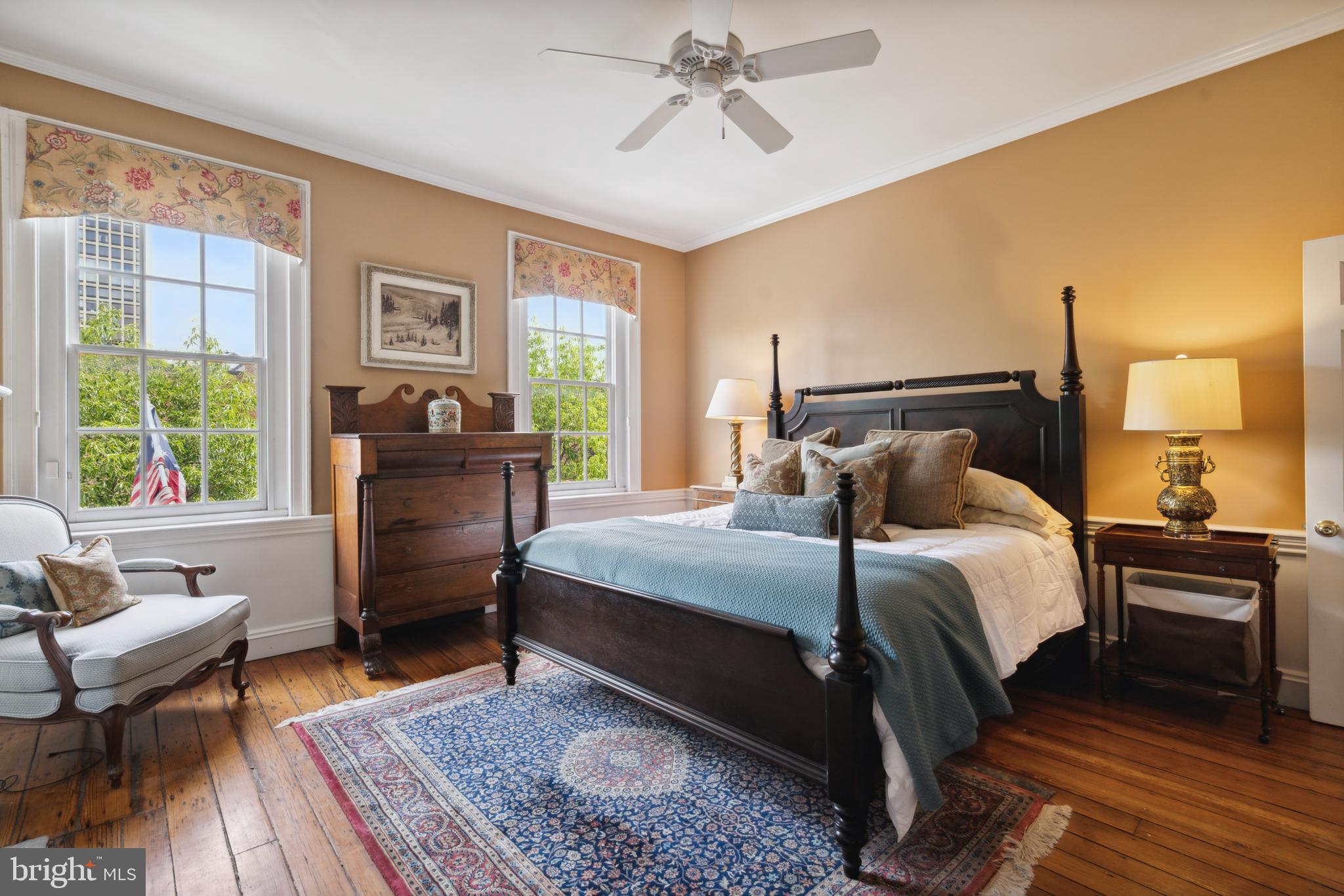 SOCIETY HILL - Residential