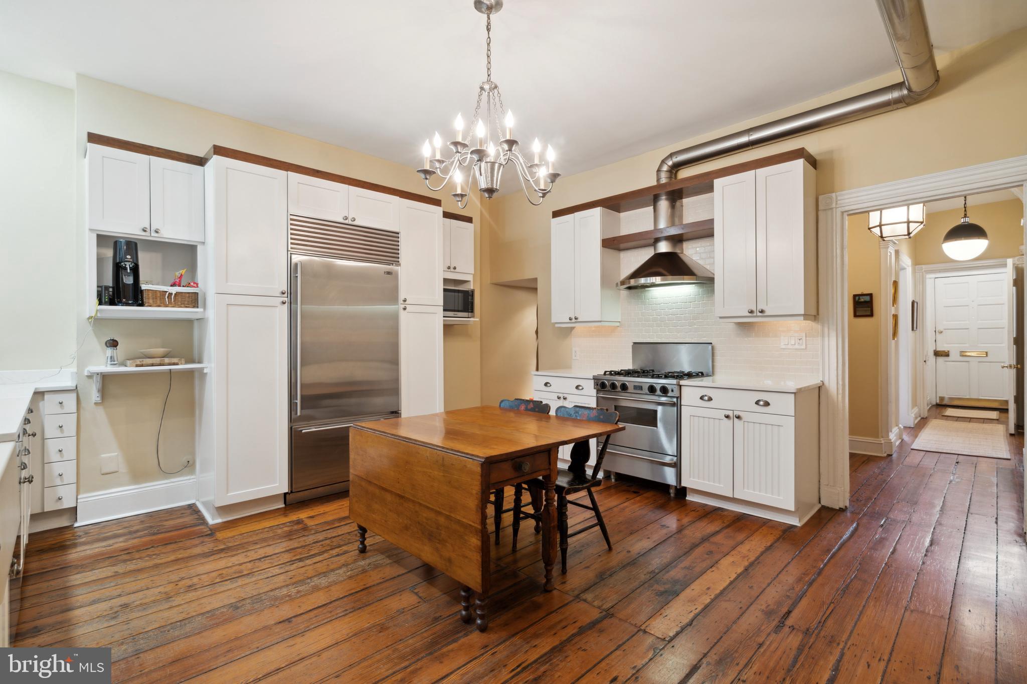 SOCIETY HILL - Residential