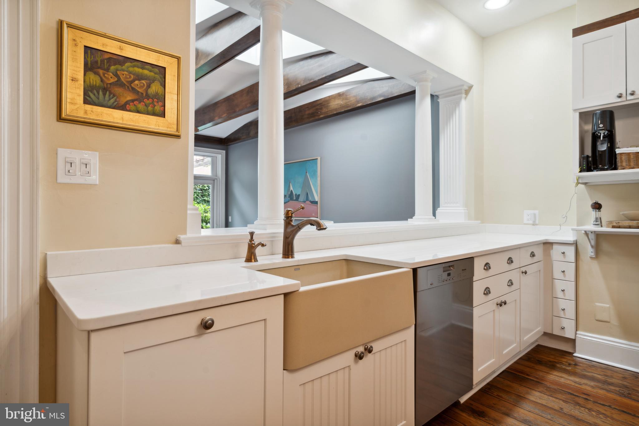 SOCIETY HILL - Residential