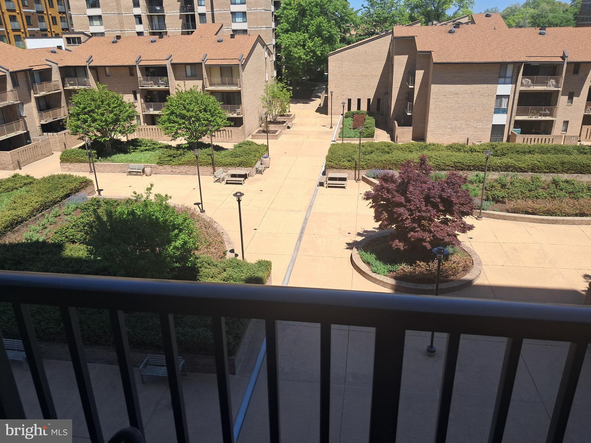 AMERICANA CENTRE - Residential