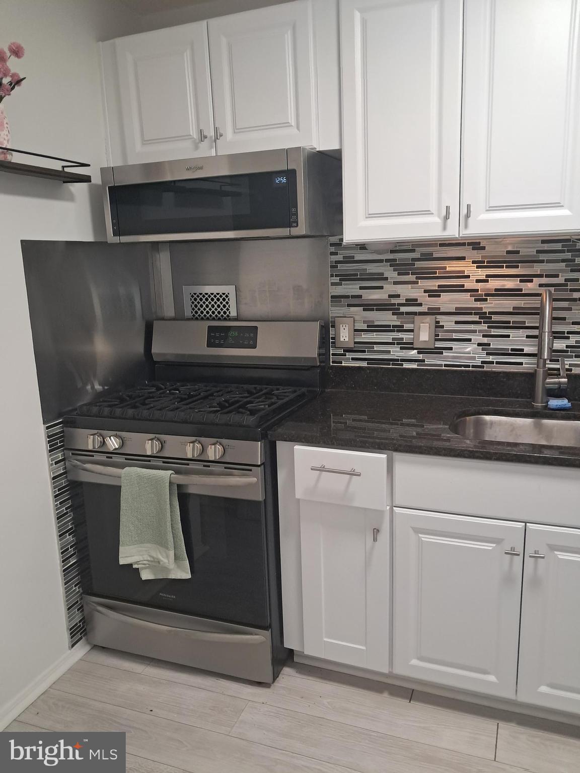 AMERICANA CENTRE - Residential