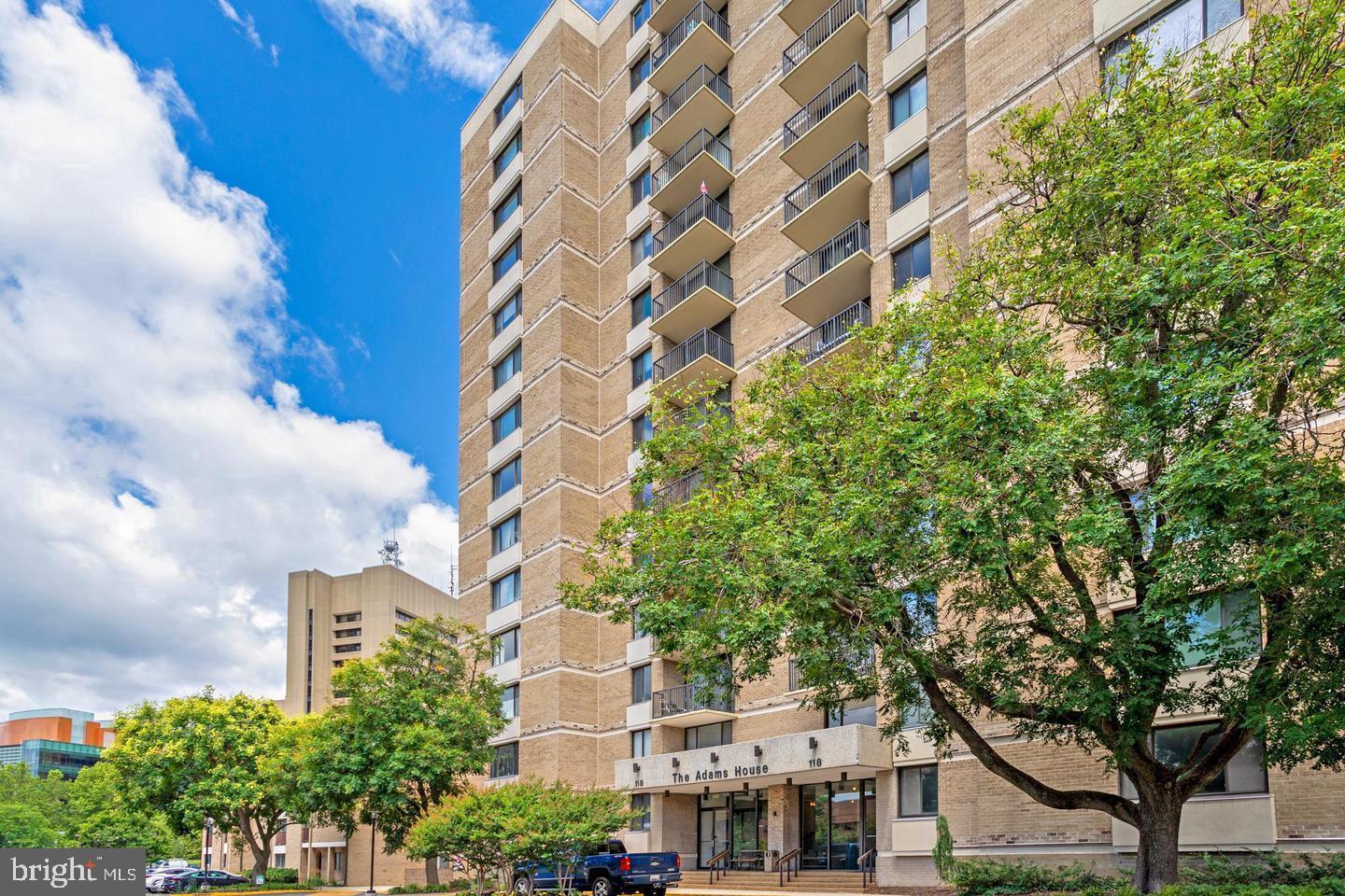 AMERICANA CENTRE - Residential