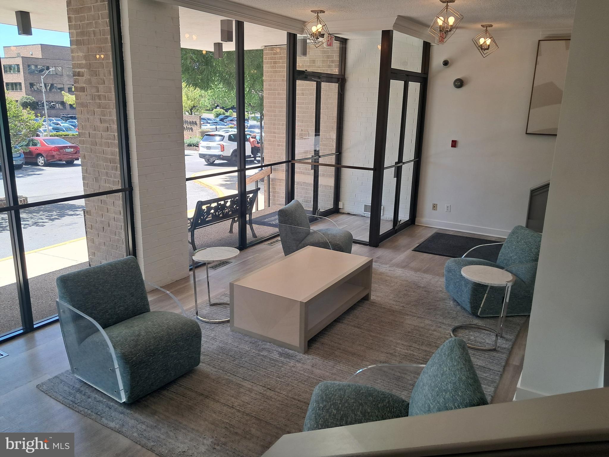 AMERICANA CENTRE - Residential