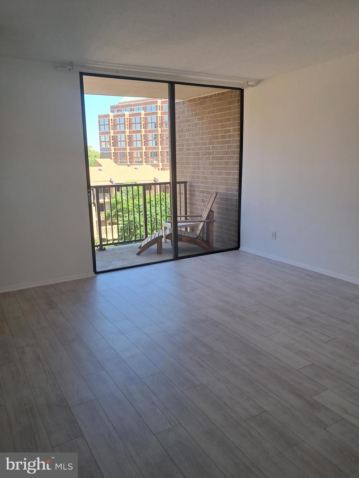 AMERICANA CENTRE - Residential