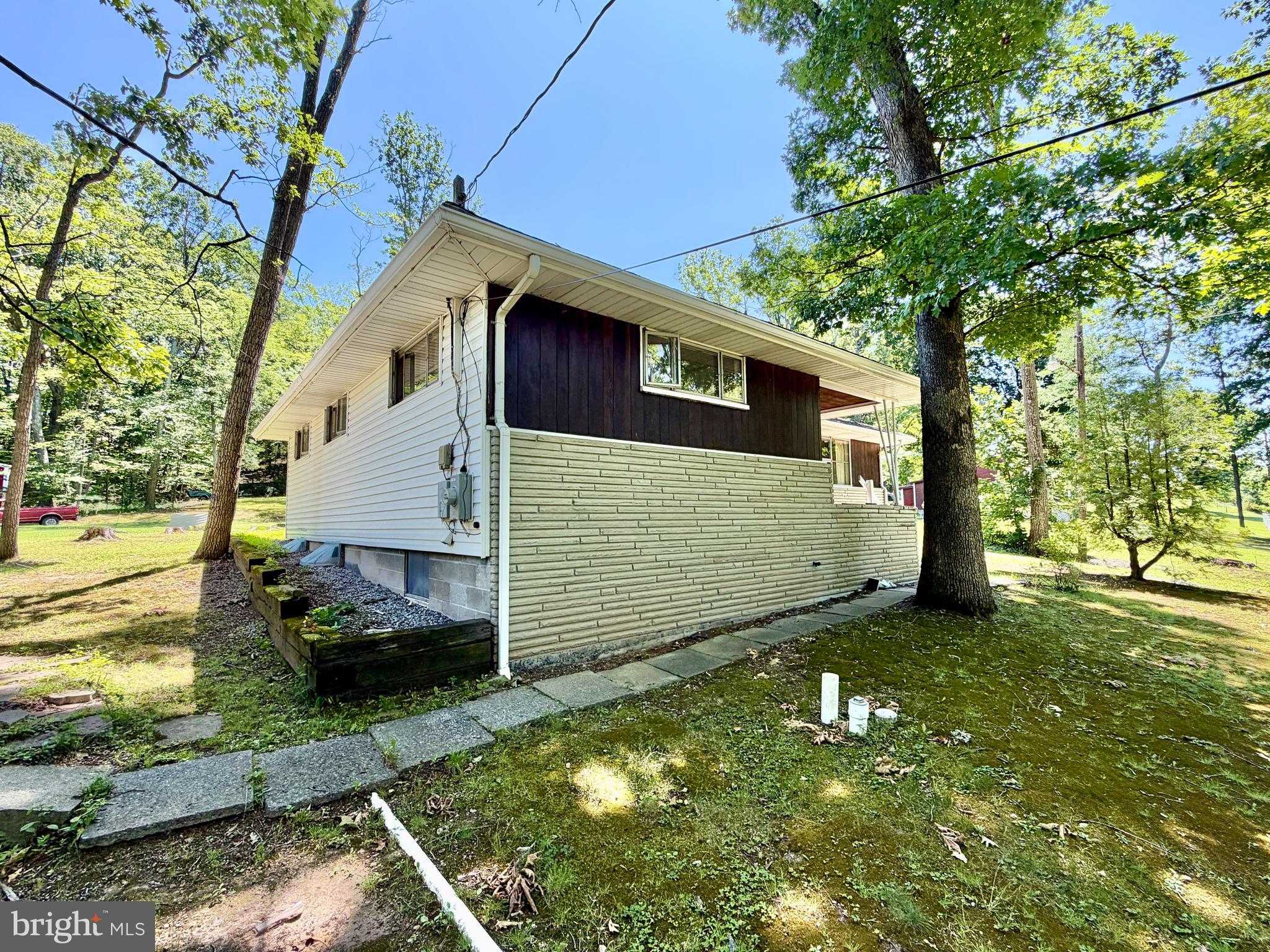 624 RAYSTOWN ROAD