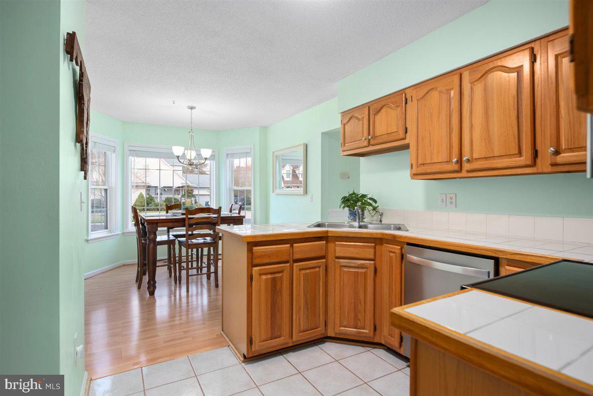 OYSTER HARBOR - Residential