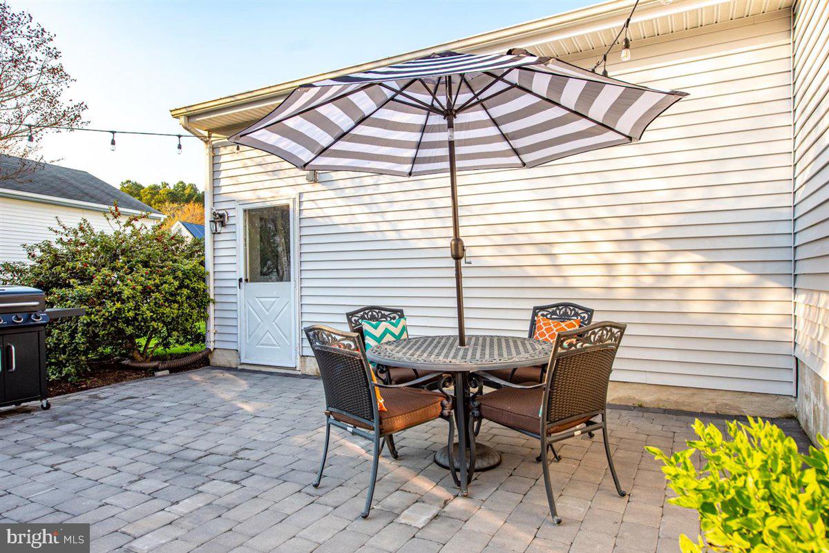 OYSTER HARBOR - Residential