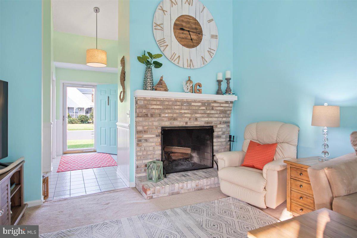 OYSTER HARBOR - Residential