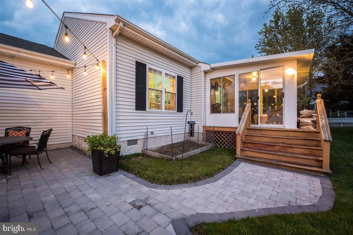 OYSTER HARBOR - Residential