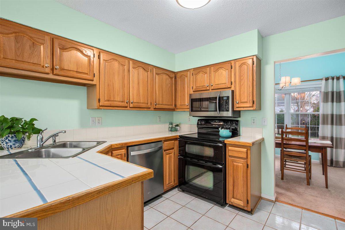 OYSTER HARBOR - Residential