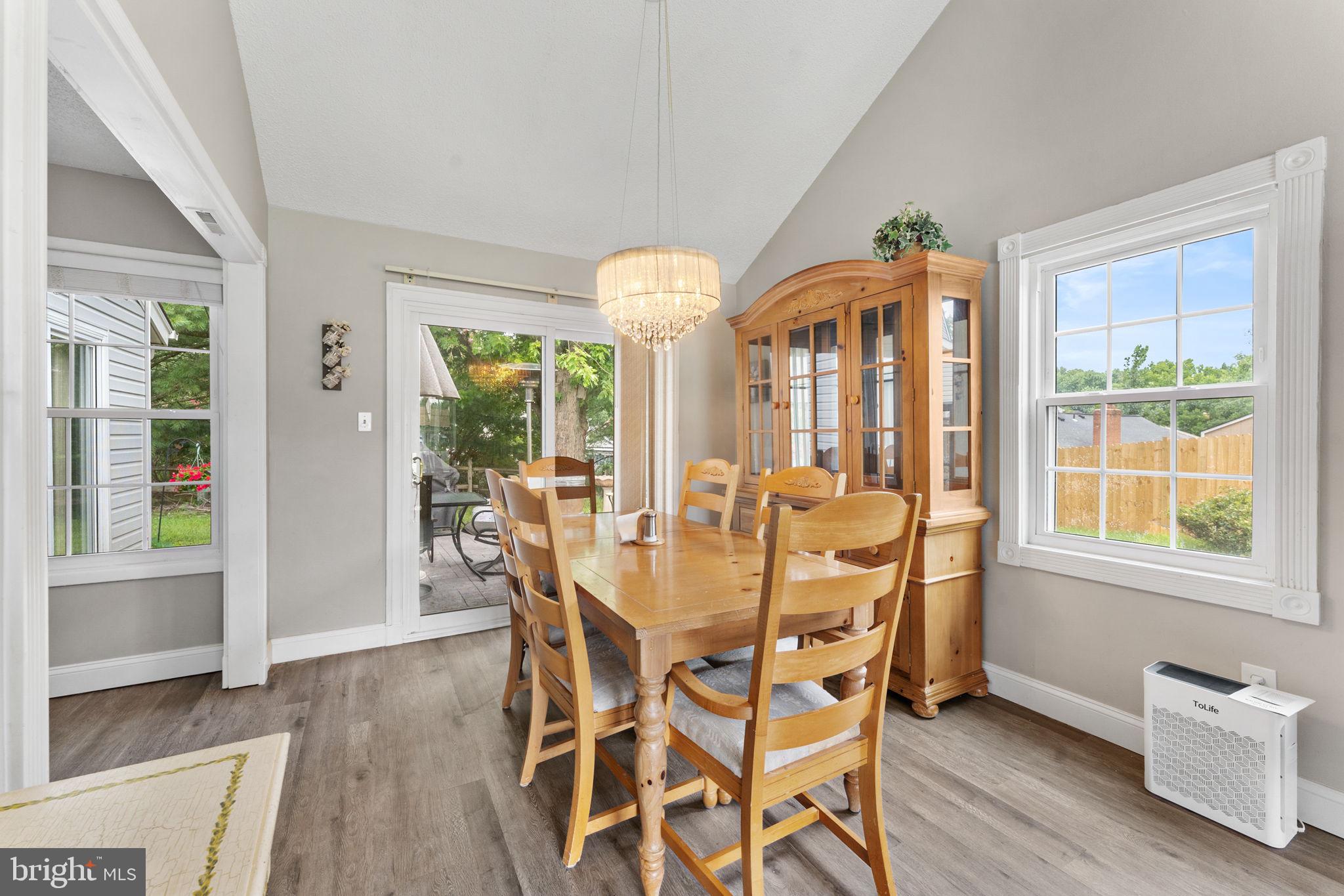 OAK TREE - Residential