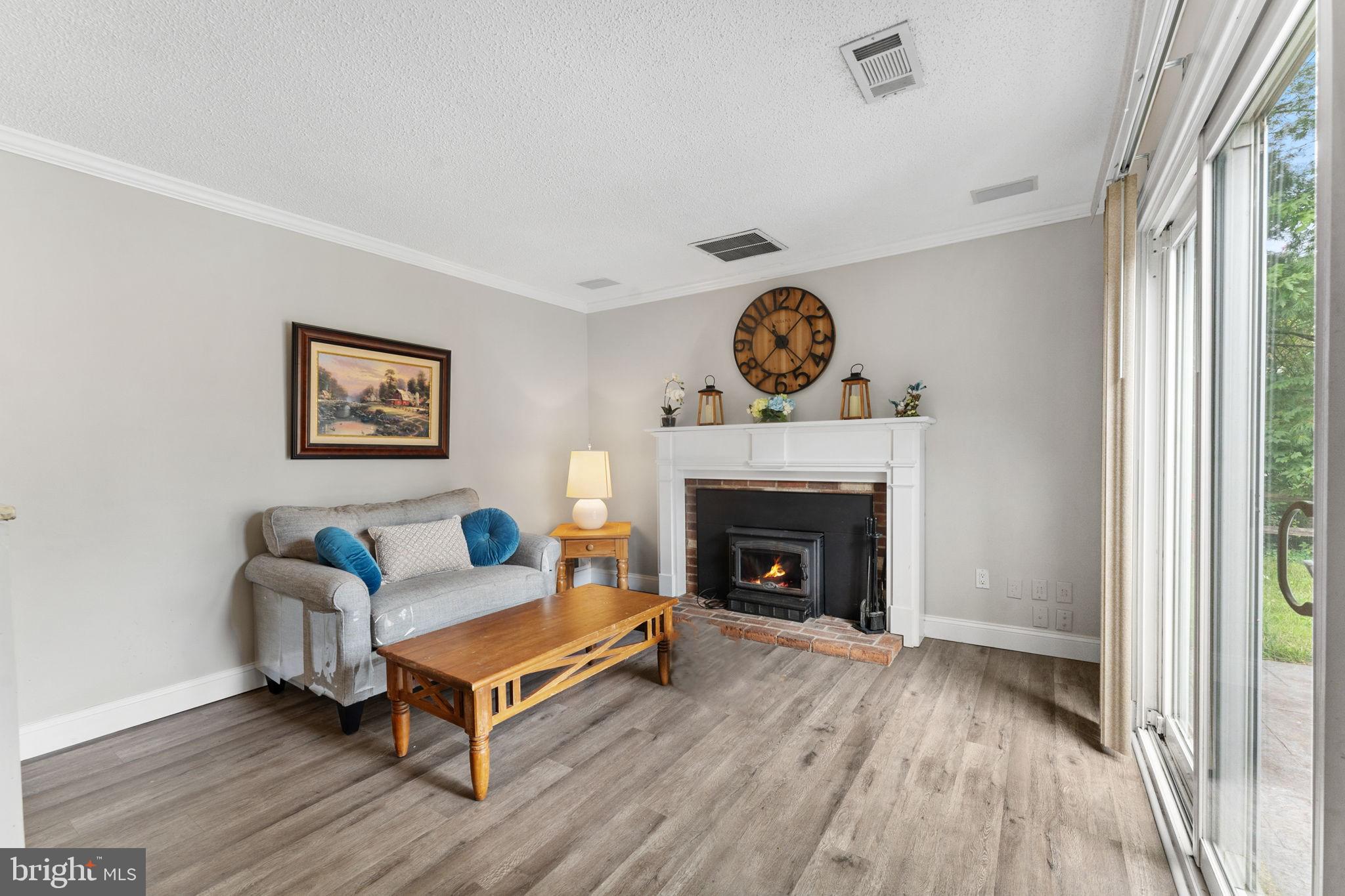 OAK TREE - Residential