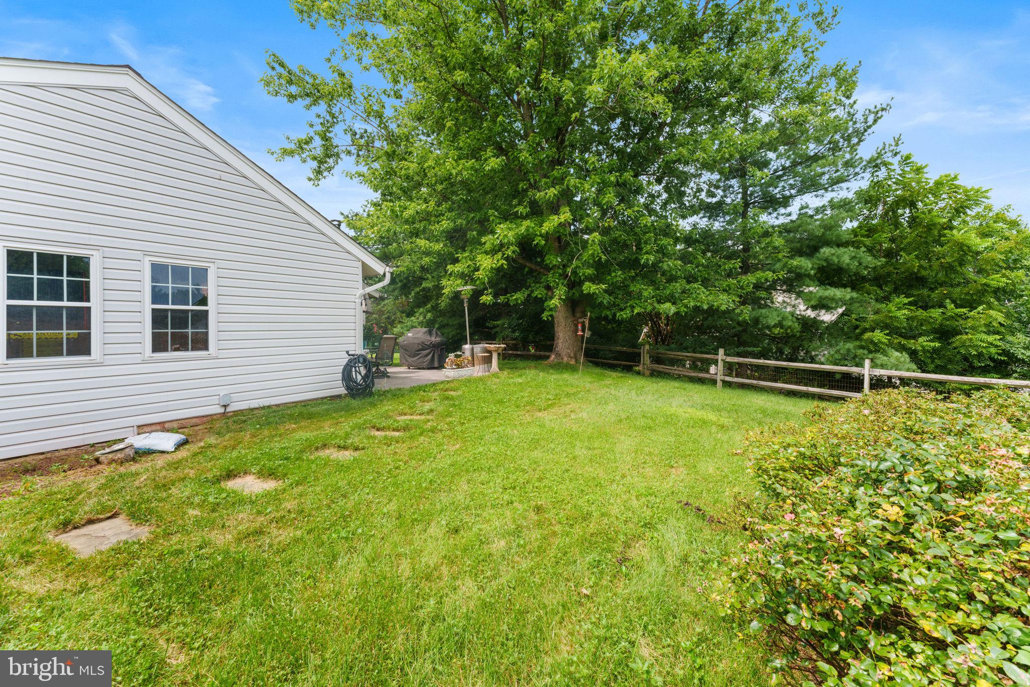 OAK TREE - Residential