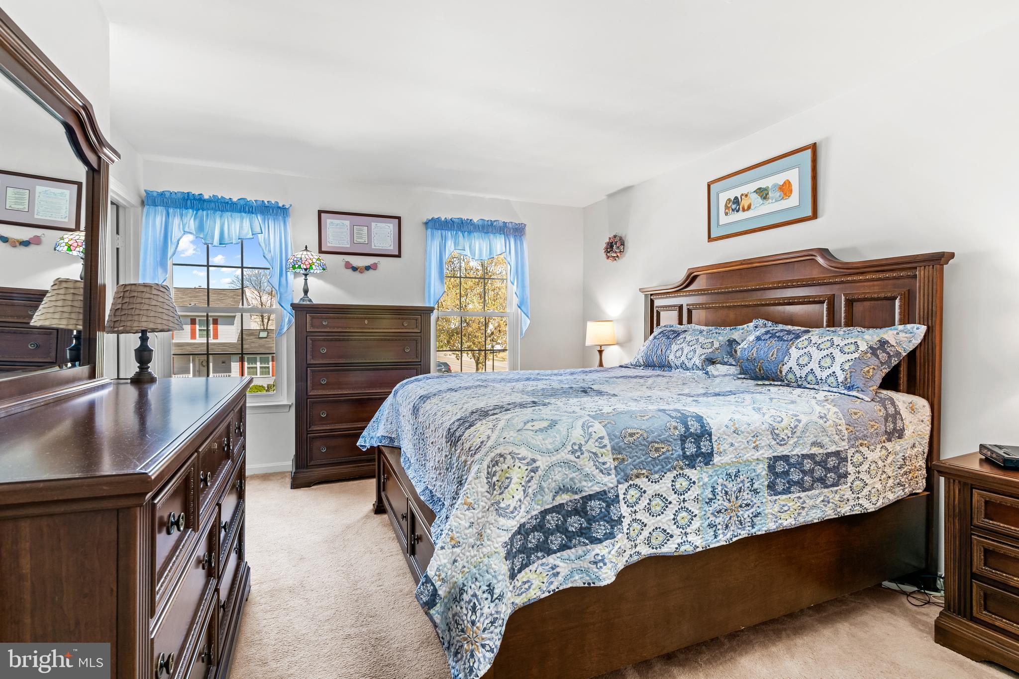 QUEENS PARK - Residential