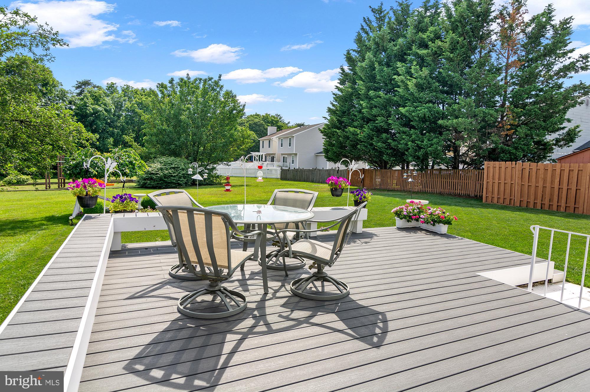 QUEENS PARK - Residential