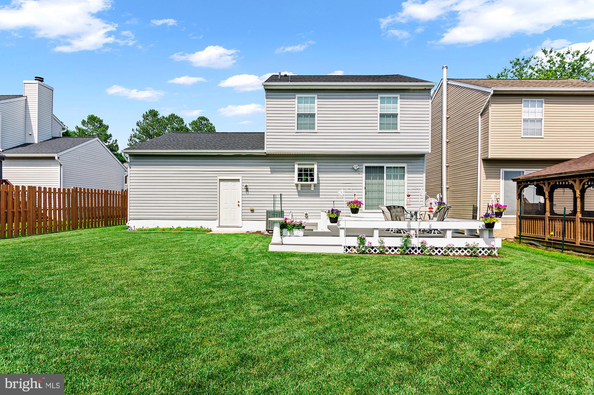 QUEENS PARK - Residential