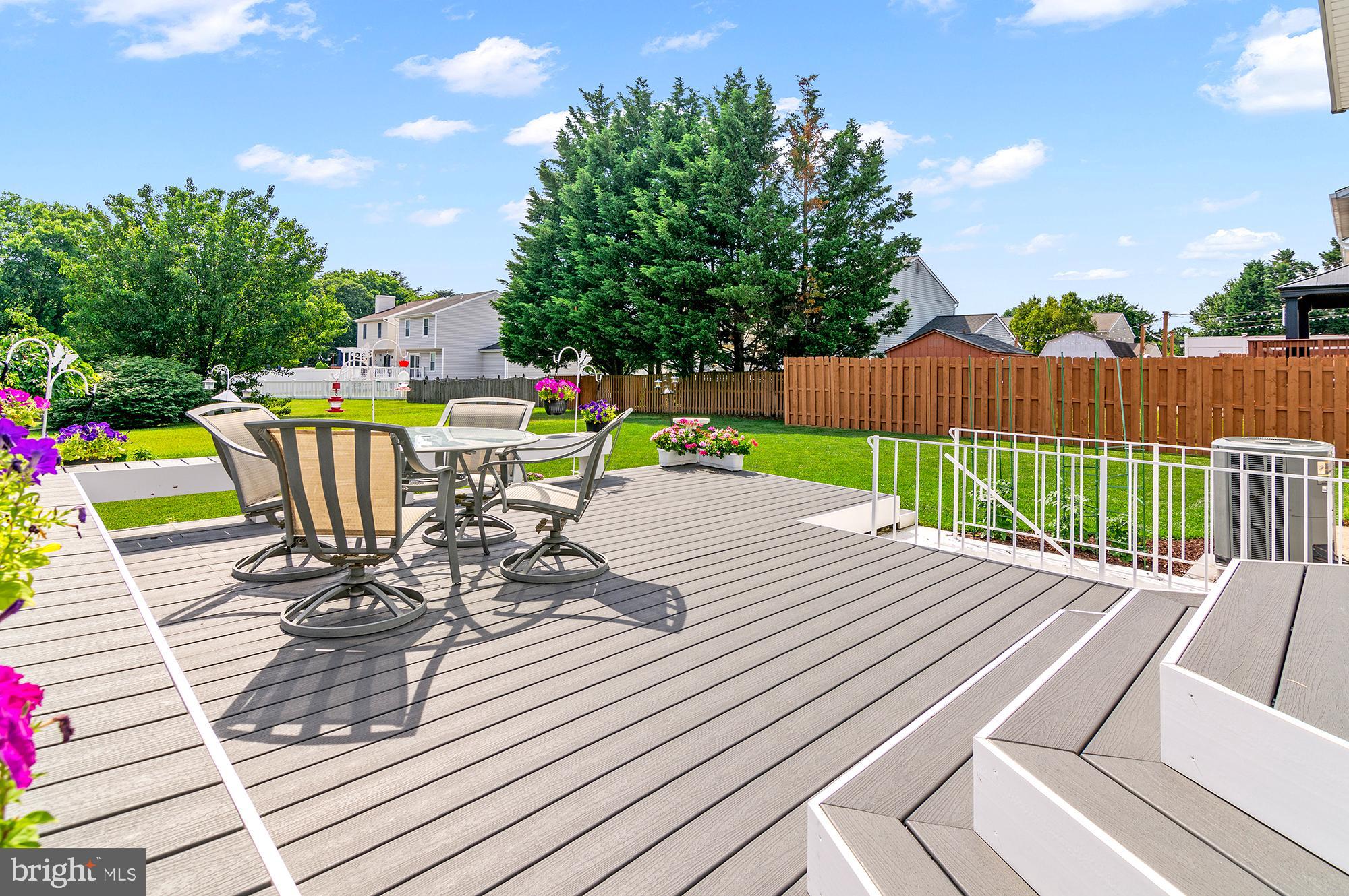 QUEENS PARK - Residential