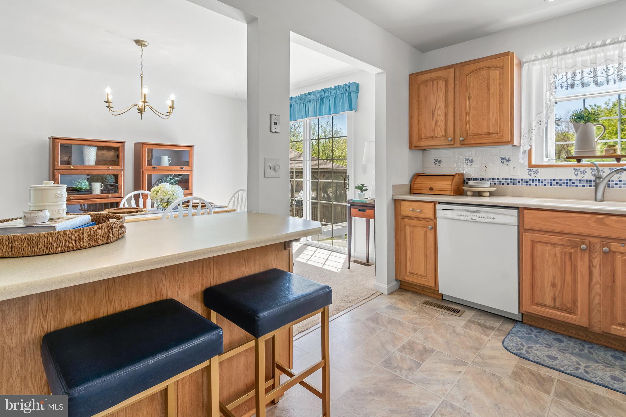 QUEENS PARK - Residential