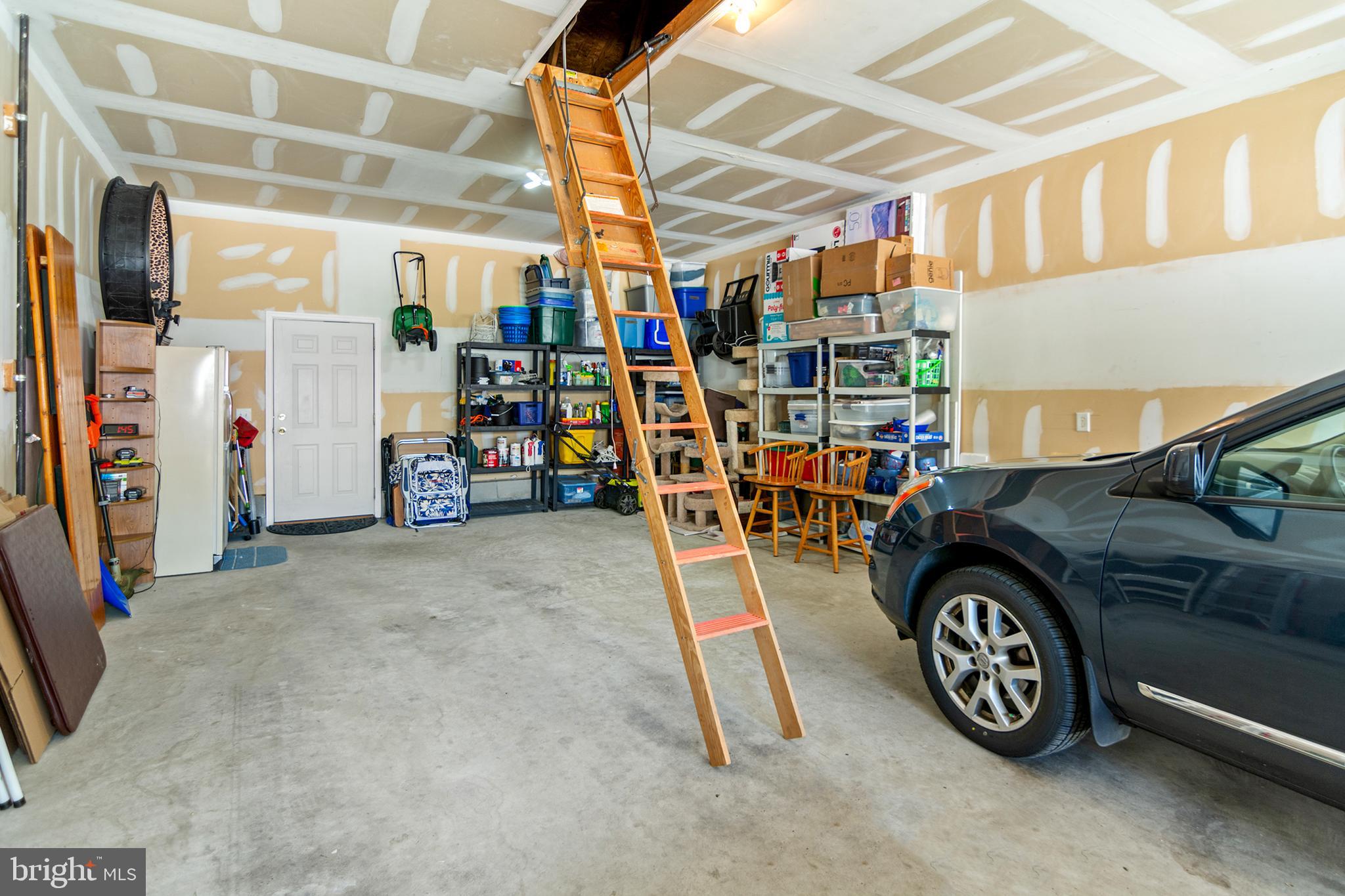 QUEENS PARK - Residential