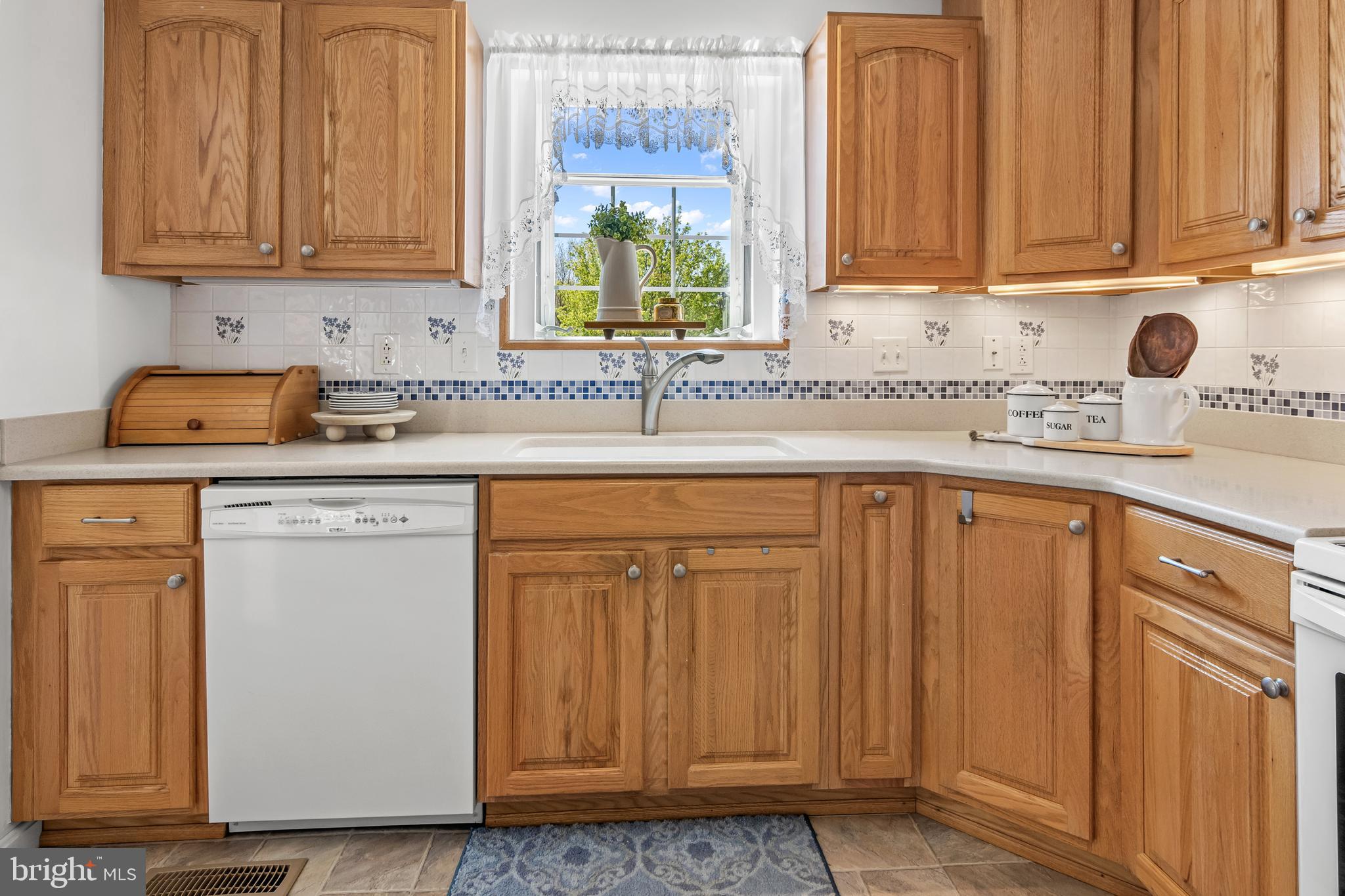 QUEENS PARK - Residential