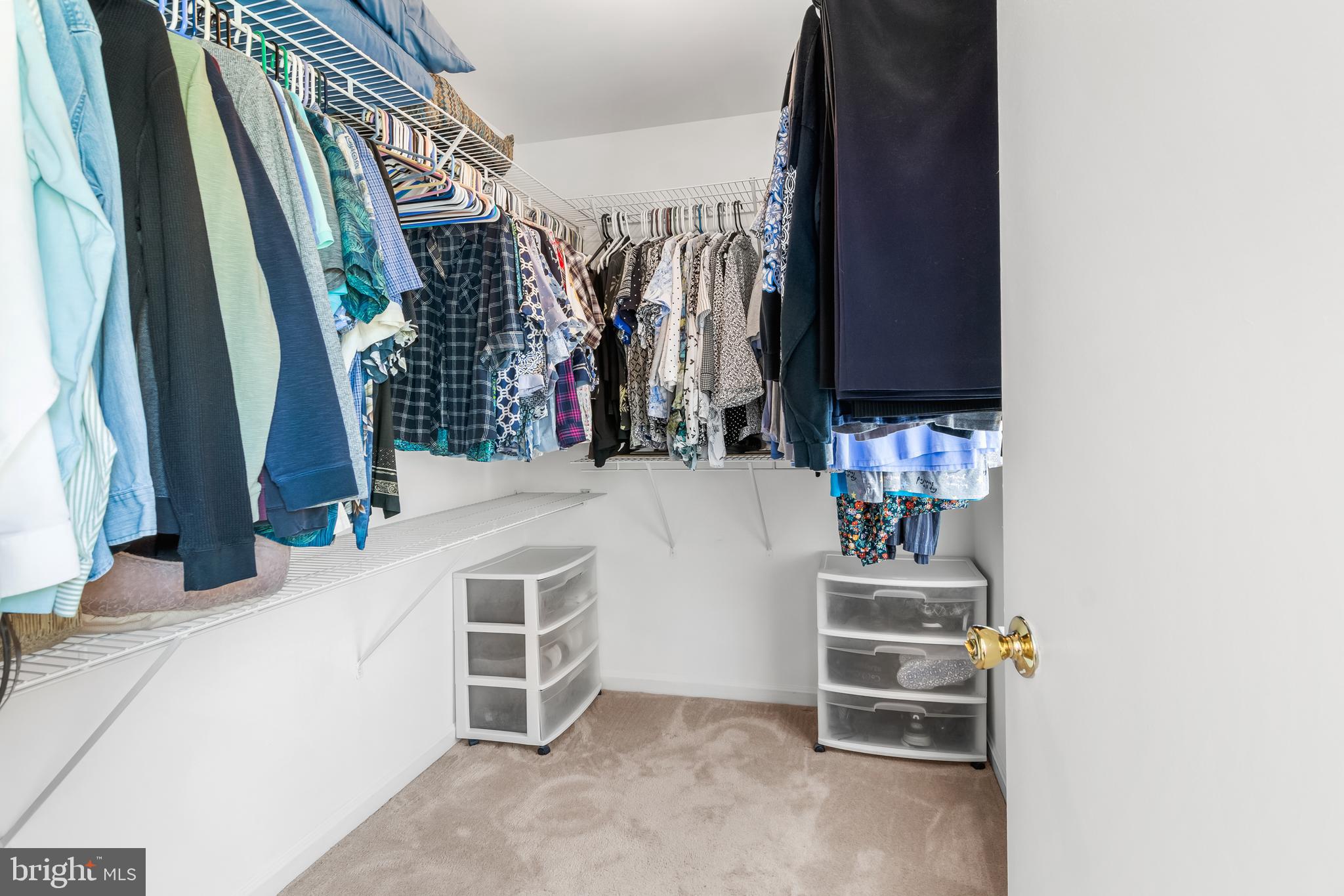 QUEENS PARK - Residential