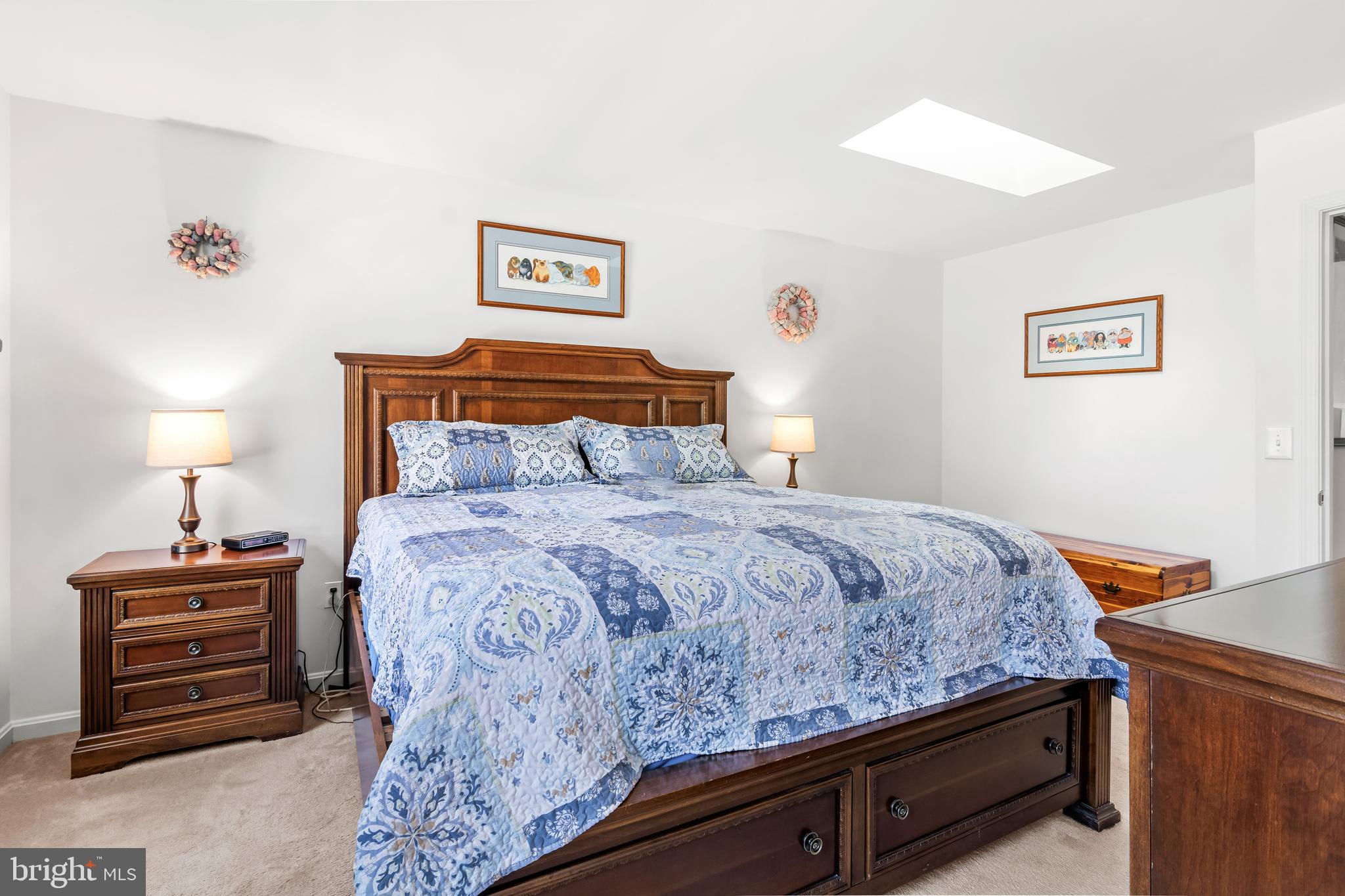 QUEENS PARK - Residential