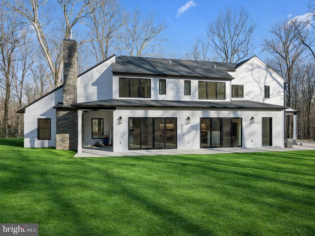 PINEVILLE - Residential