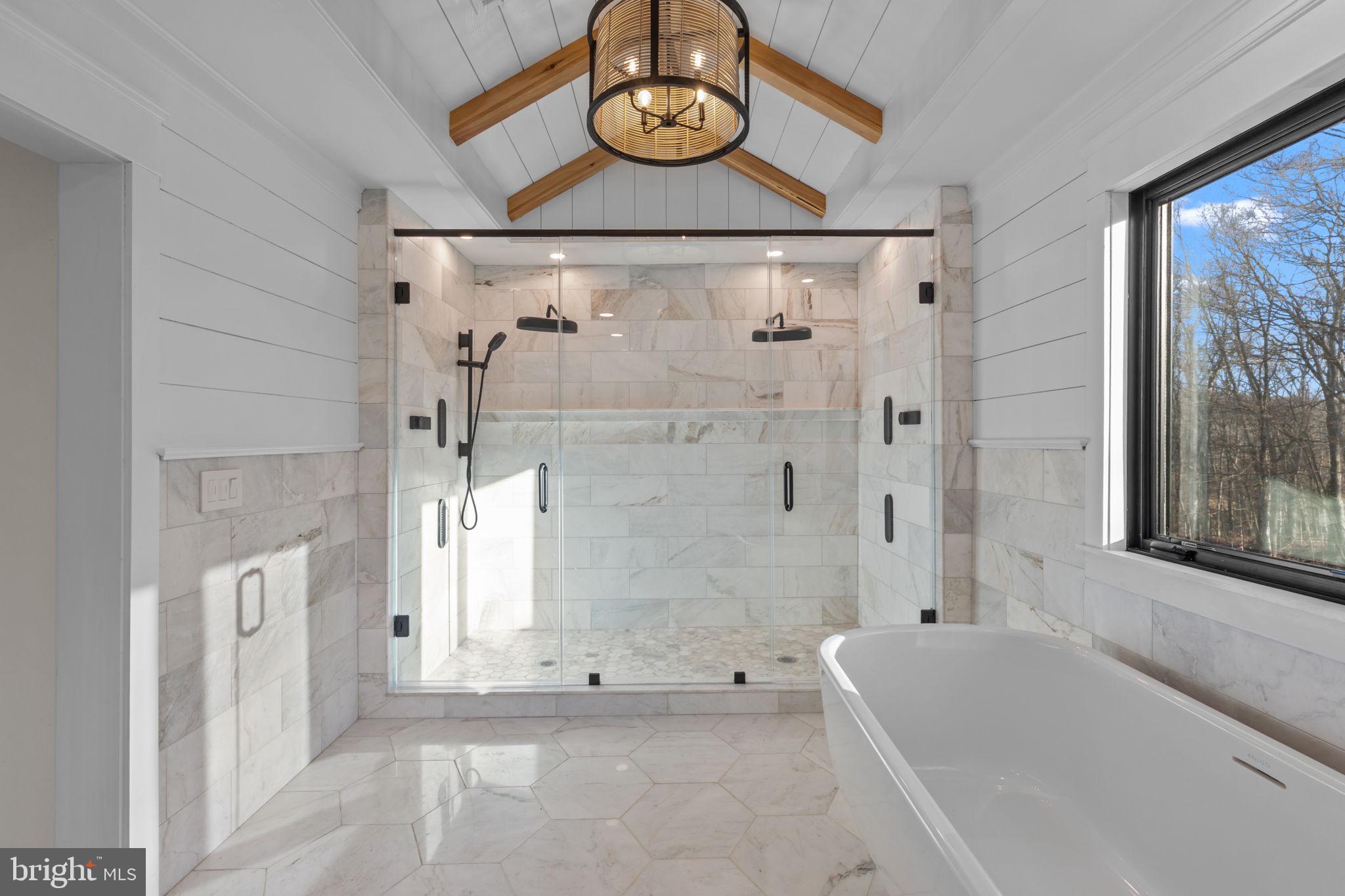 PINEVILLE - Residential