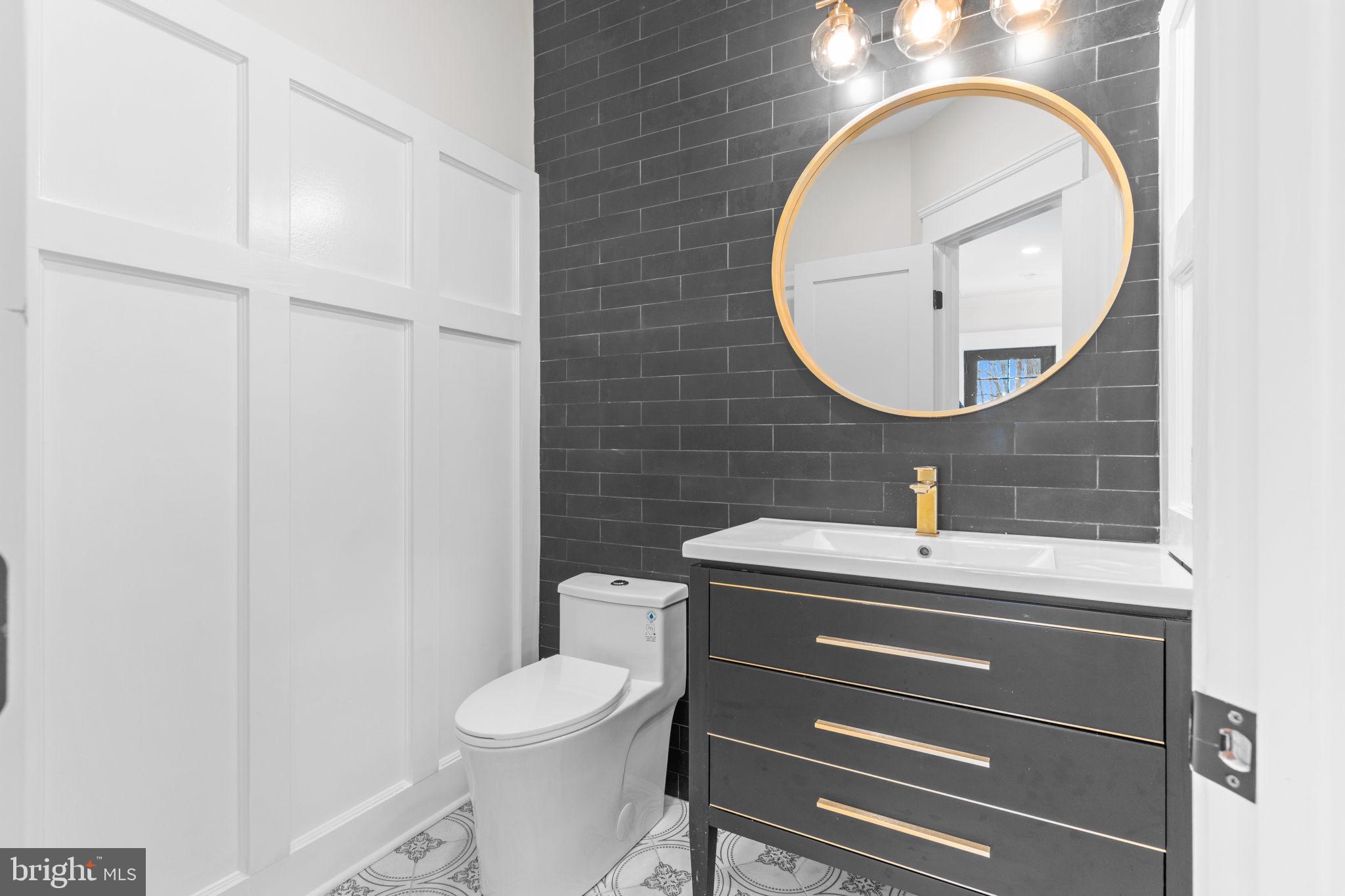 PINEVILLE - Residential