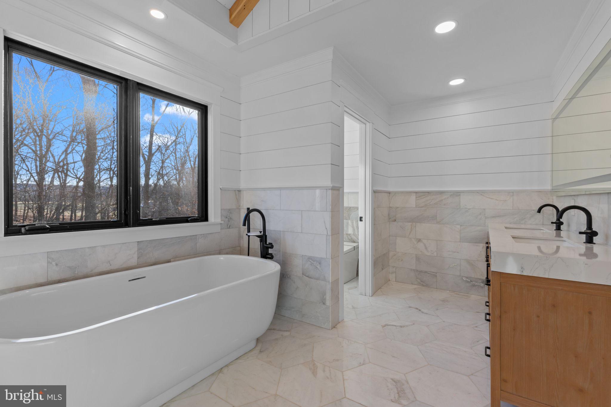 PINEVILLE - Residential