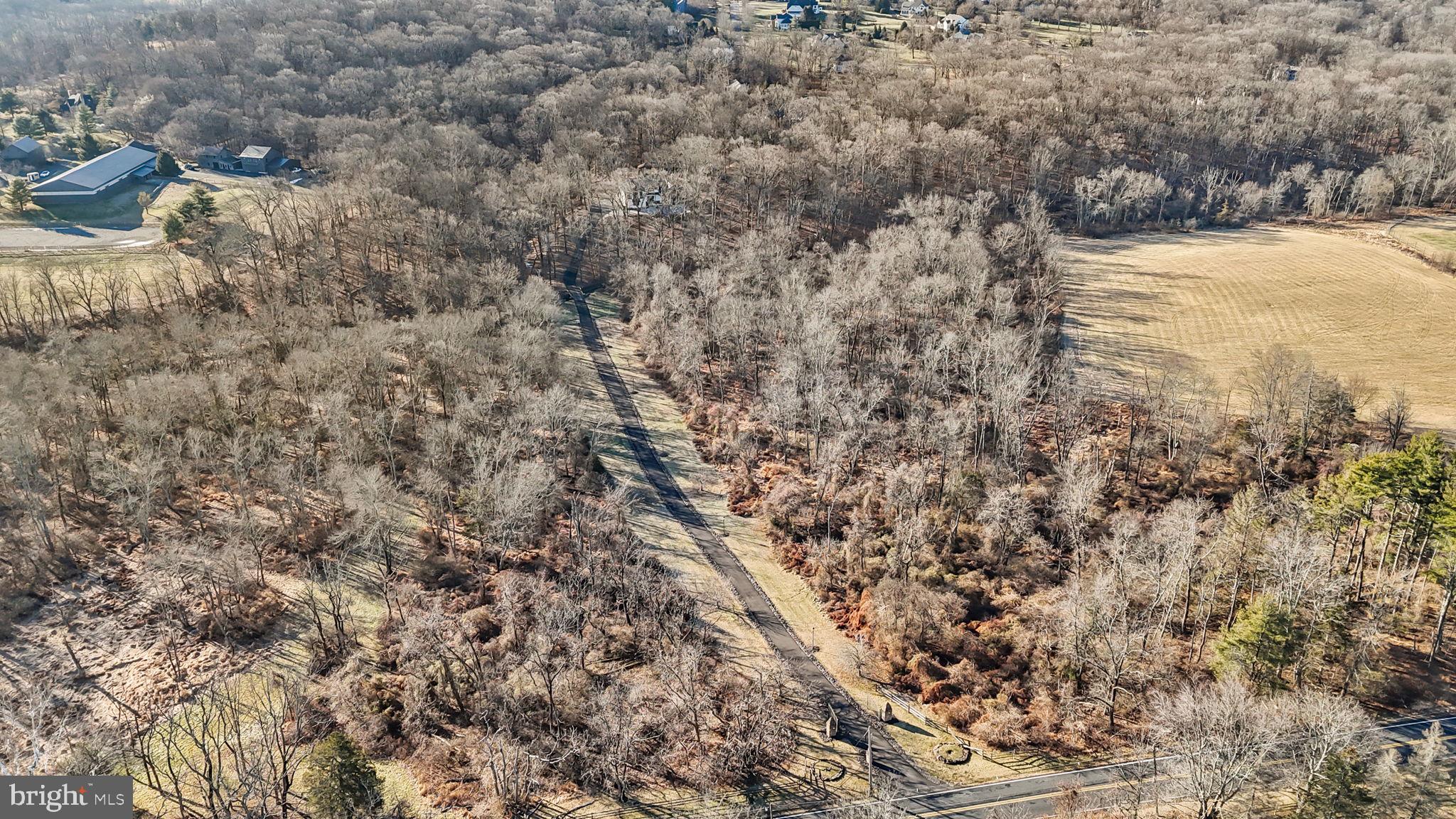 PINEVILLE - Residential