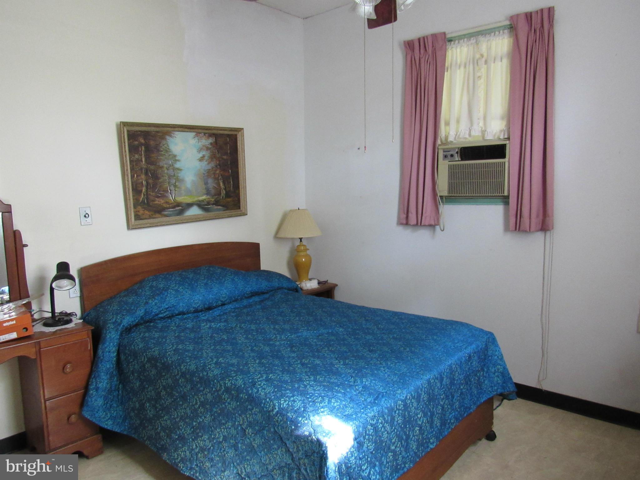 HOLIDAY BEACH - Residential