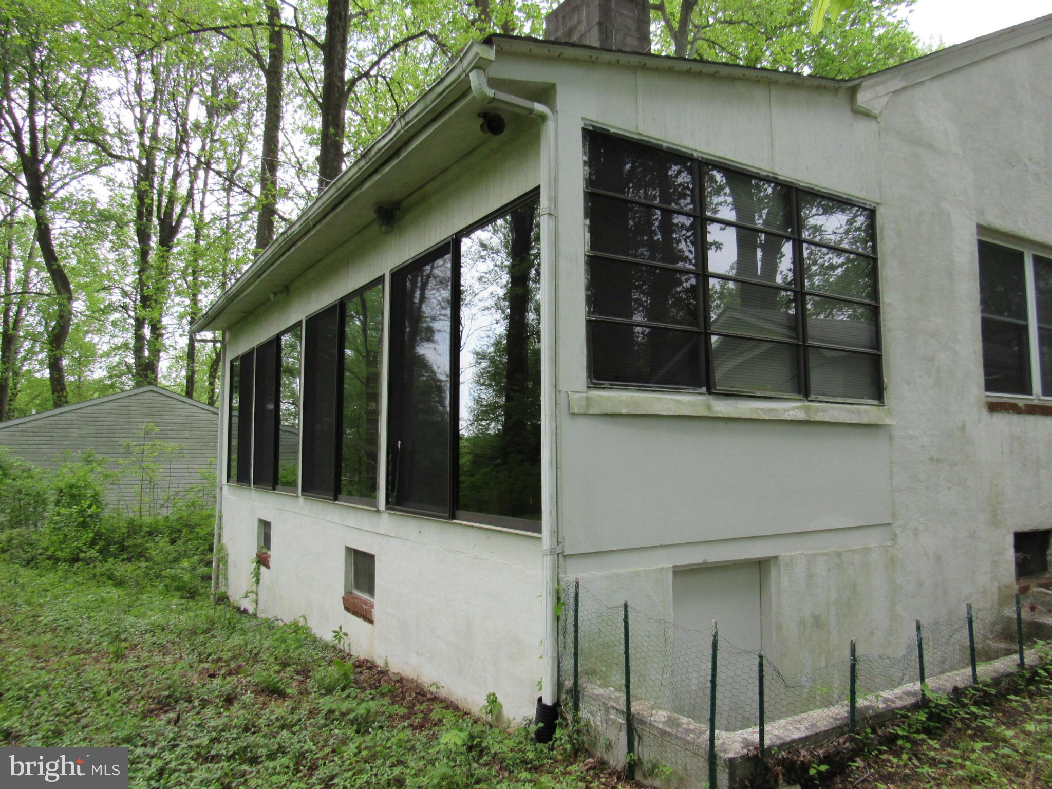 HOLIDAY BEACH - Residential