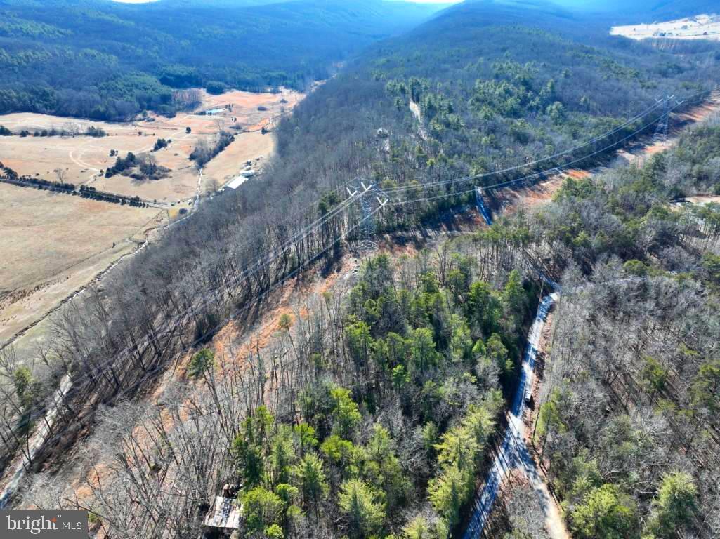 RITTERS HIDDEN VALLEY - Land