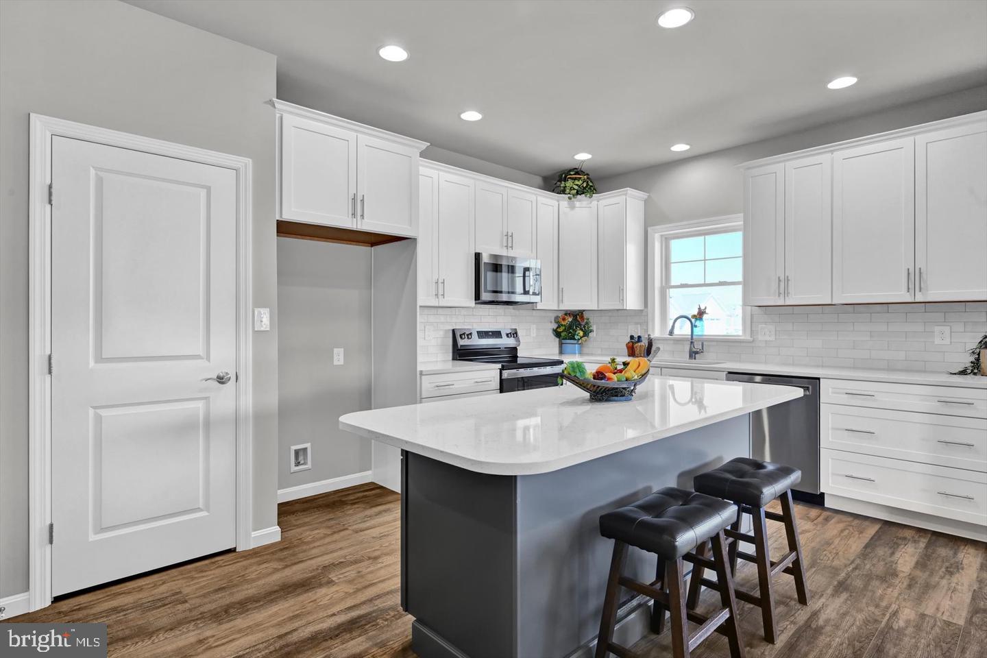 316 RIDGEFIELD DRIVE