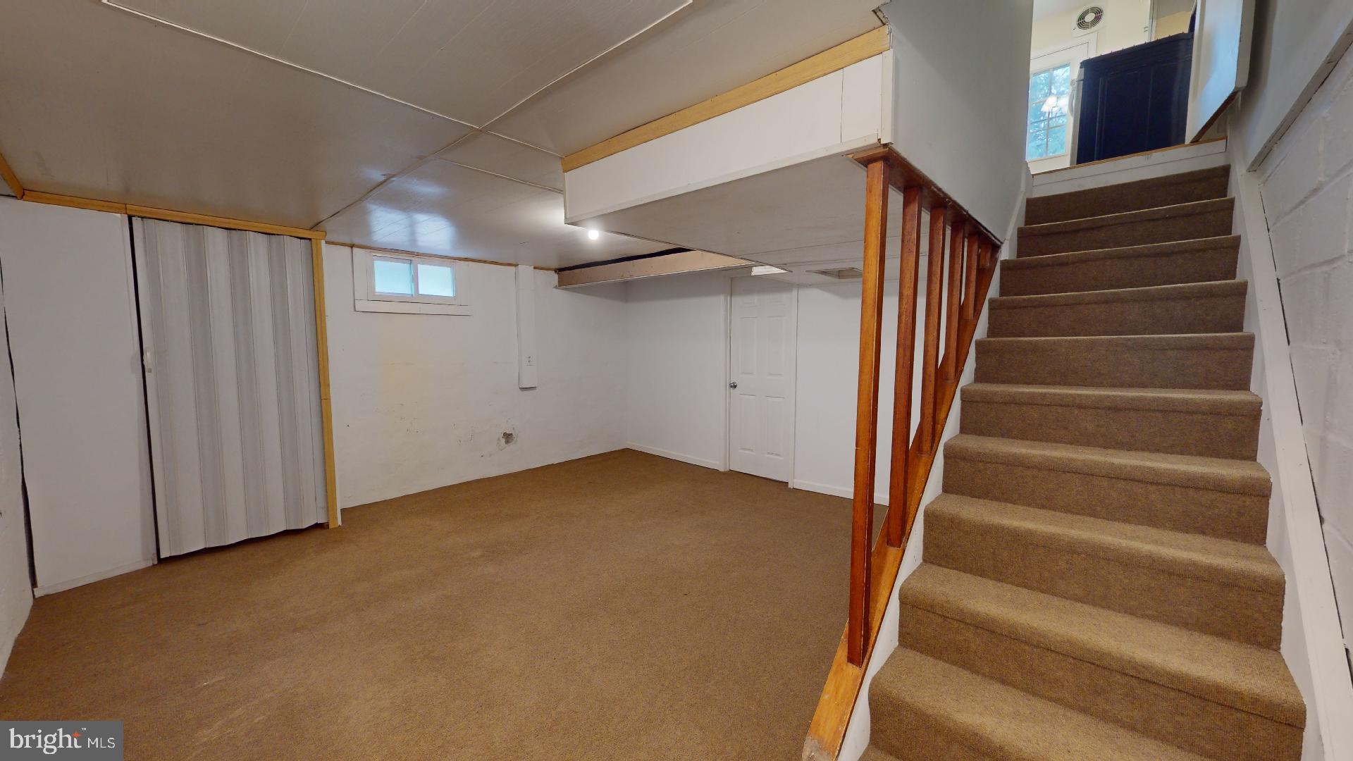 HUNTINGTON - Residential Lease