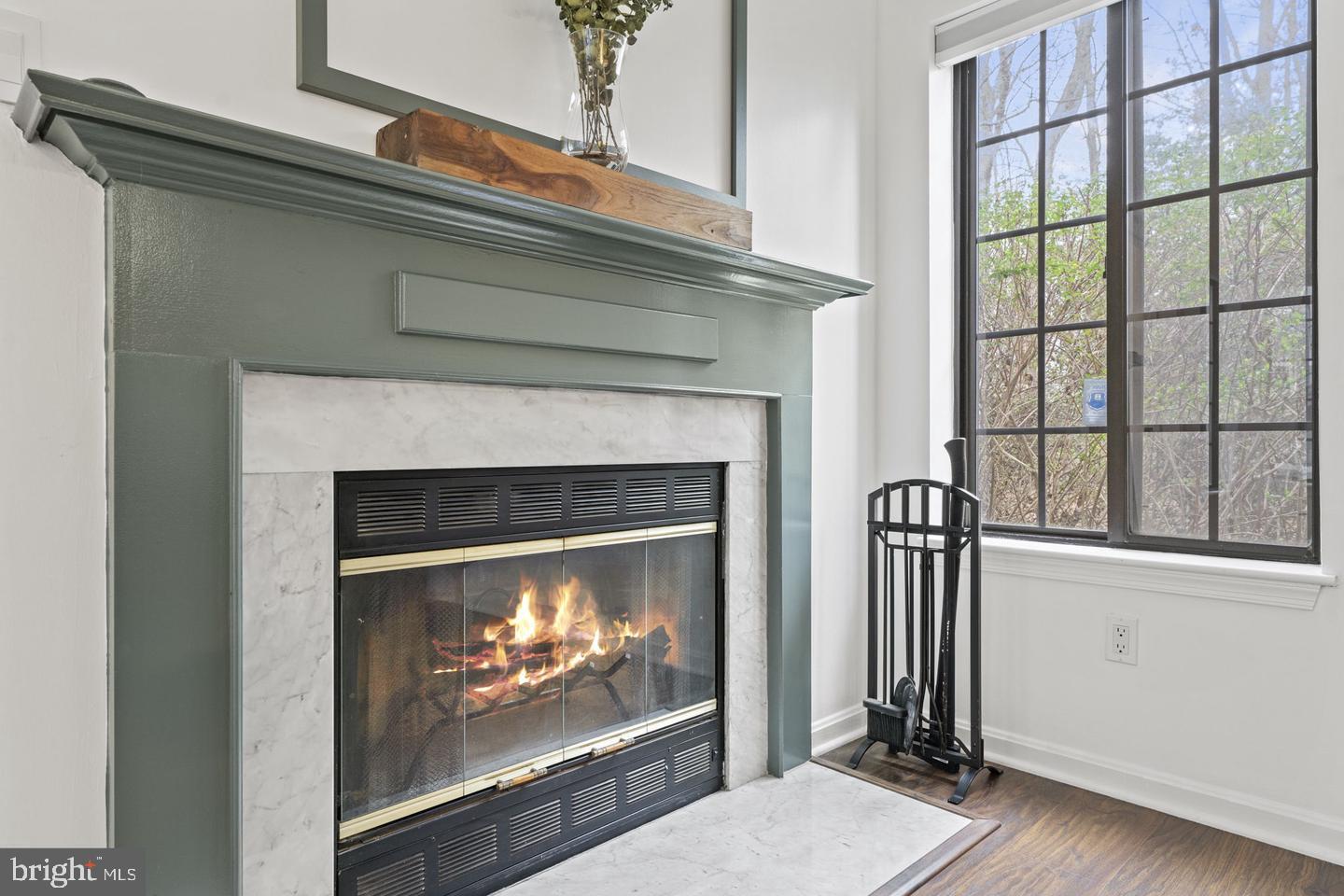 TIERS AT MANCHESTER LAKE - Residential Lease