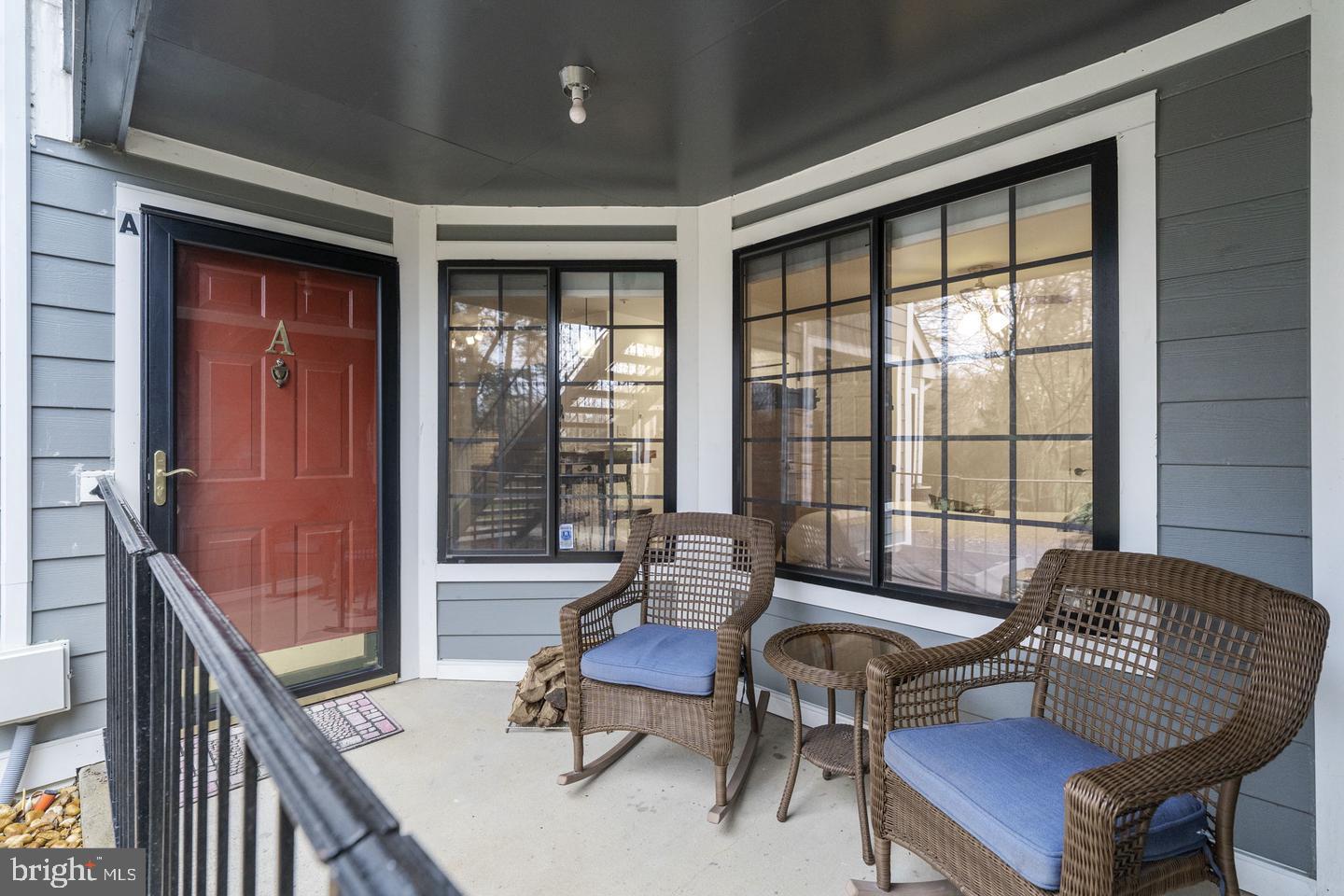 TIERS AT MANCHESTER LAKE - Residential Lease