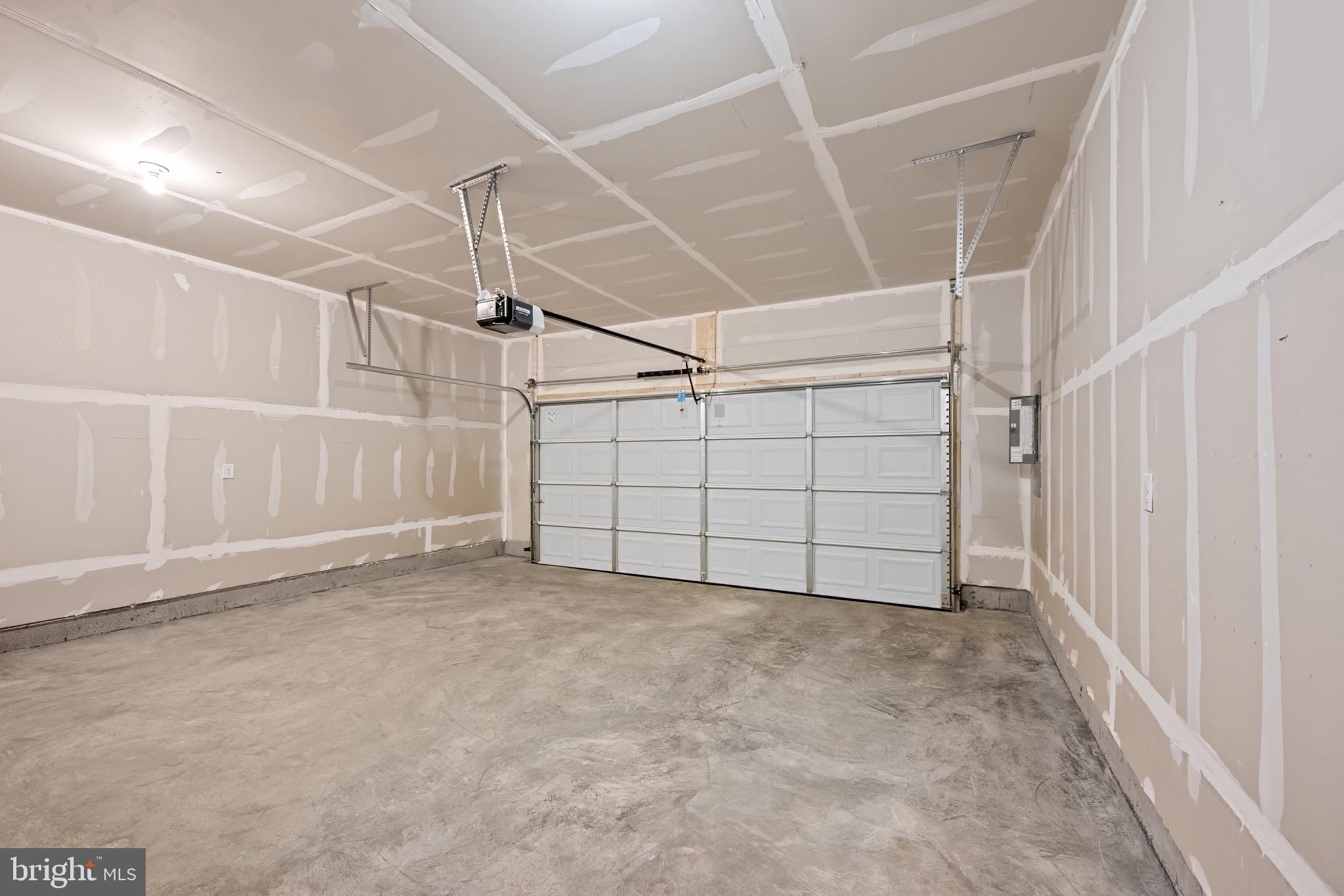 TOLLHOUSE WOODS - Residential