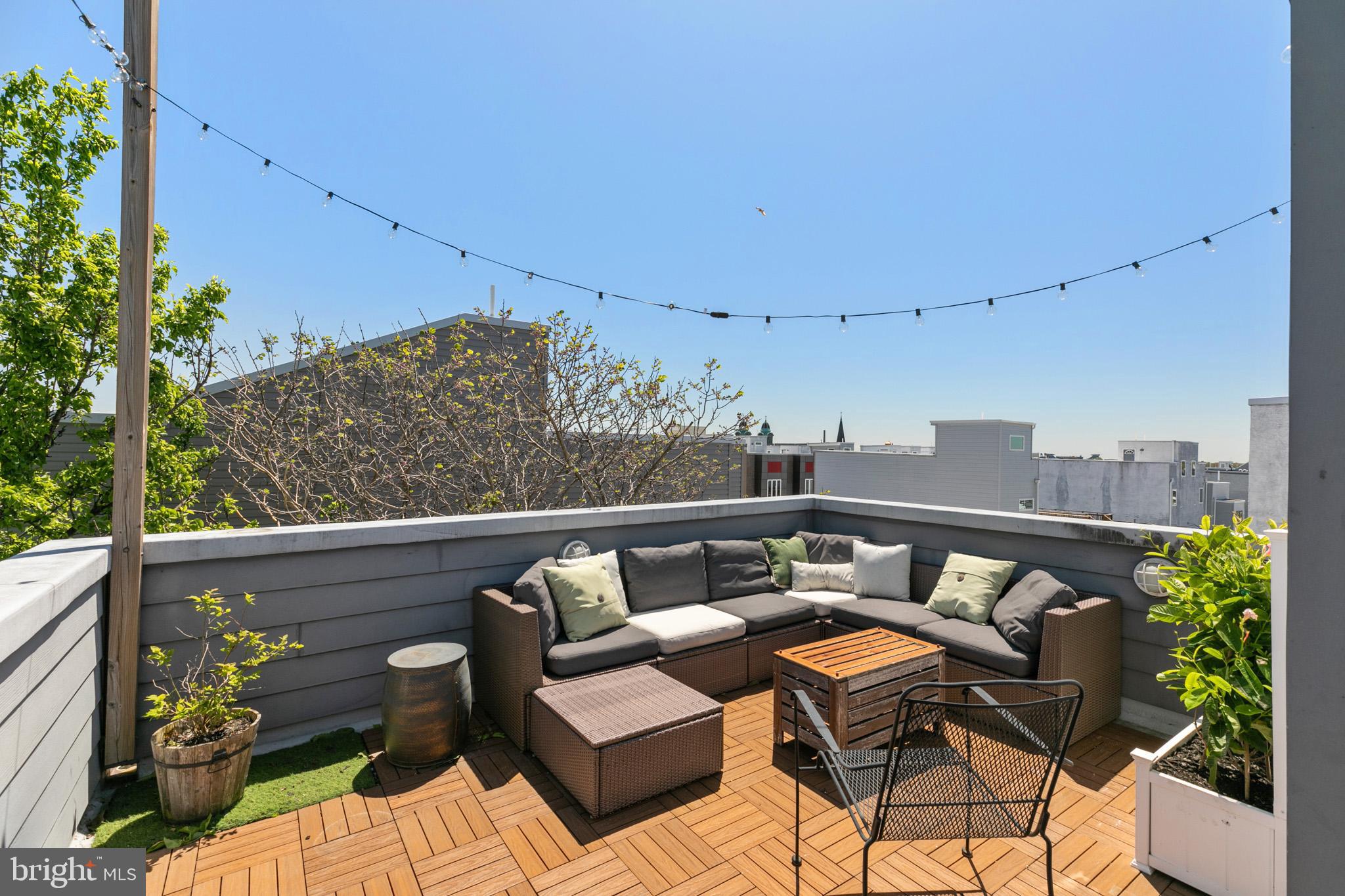 POINT BREEZE - Residential