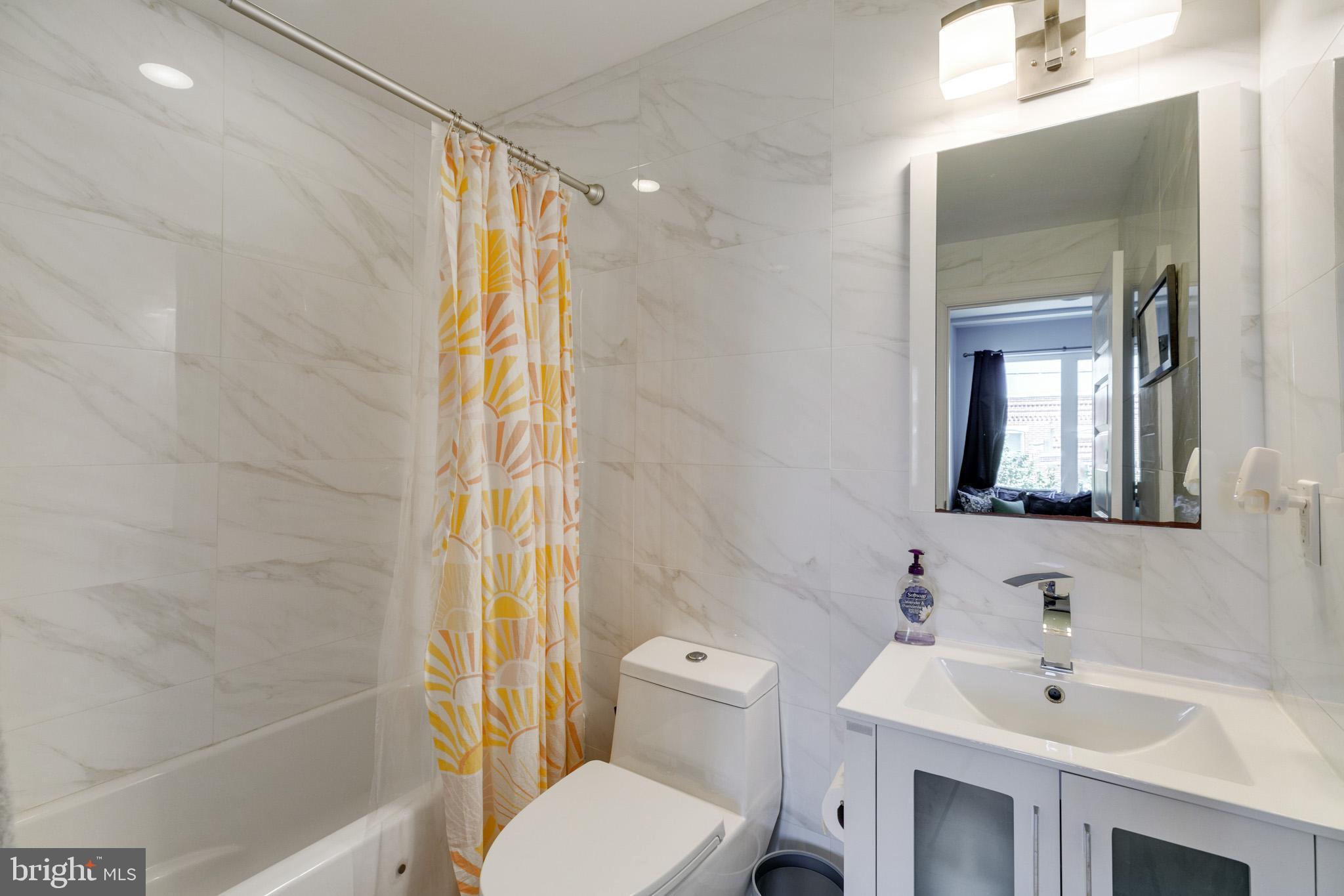 POINT BREEZE - Residential